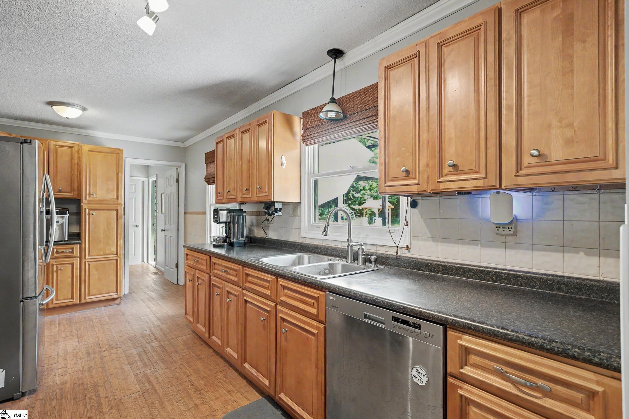 200 Belmont Stakes Property Photo 12