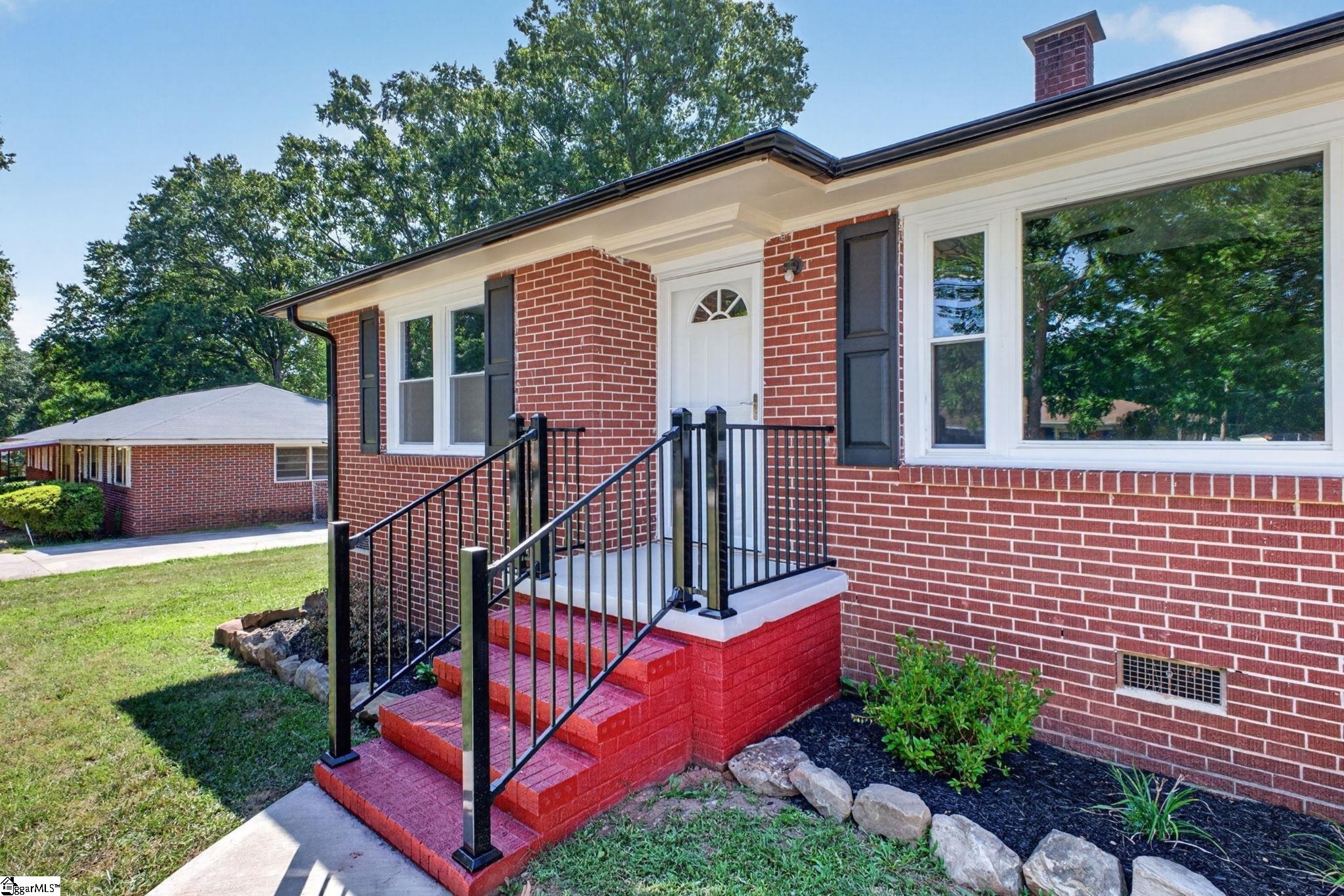 616 Carey Street Property Photo 2