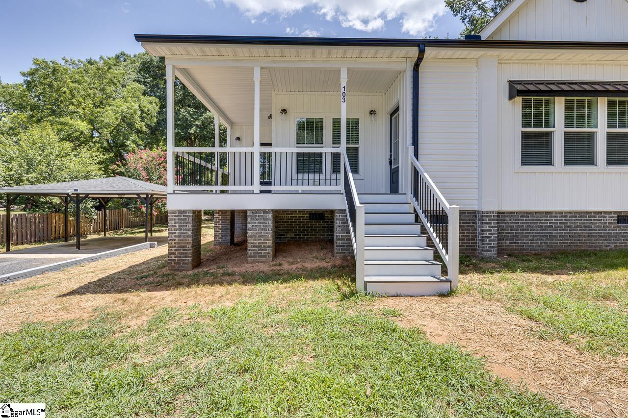 103 Cedar Drive Property Photo 9