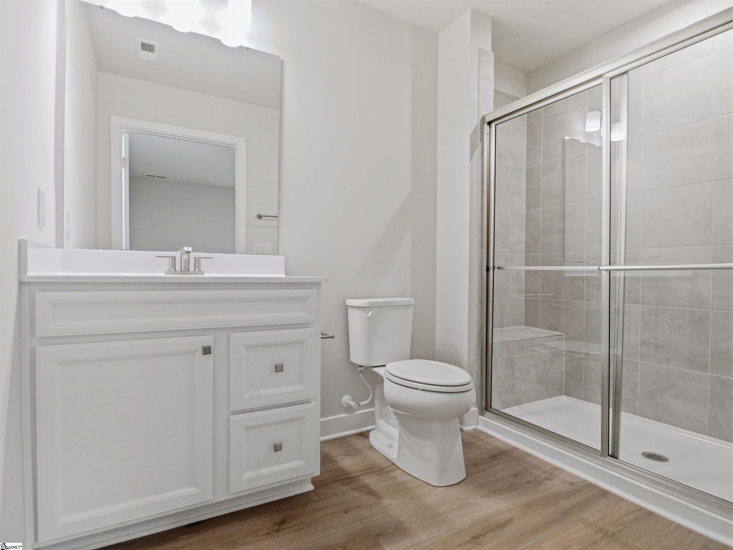 1597406 Property Photo 22