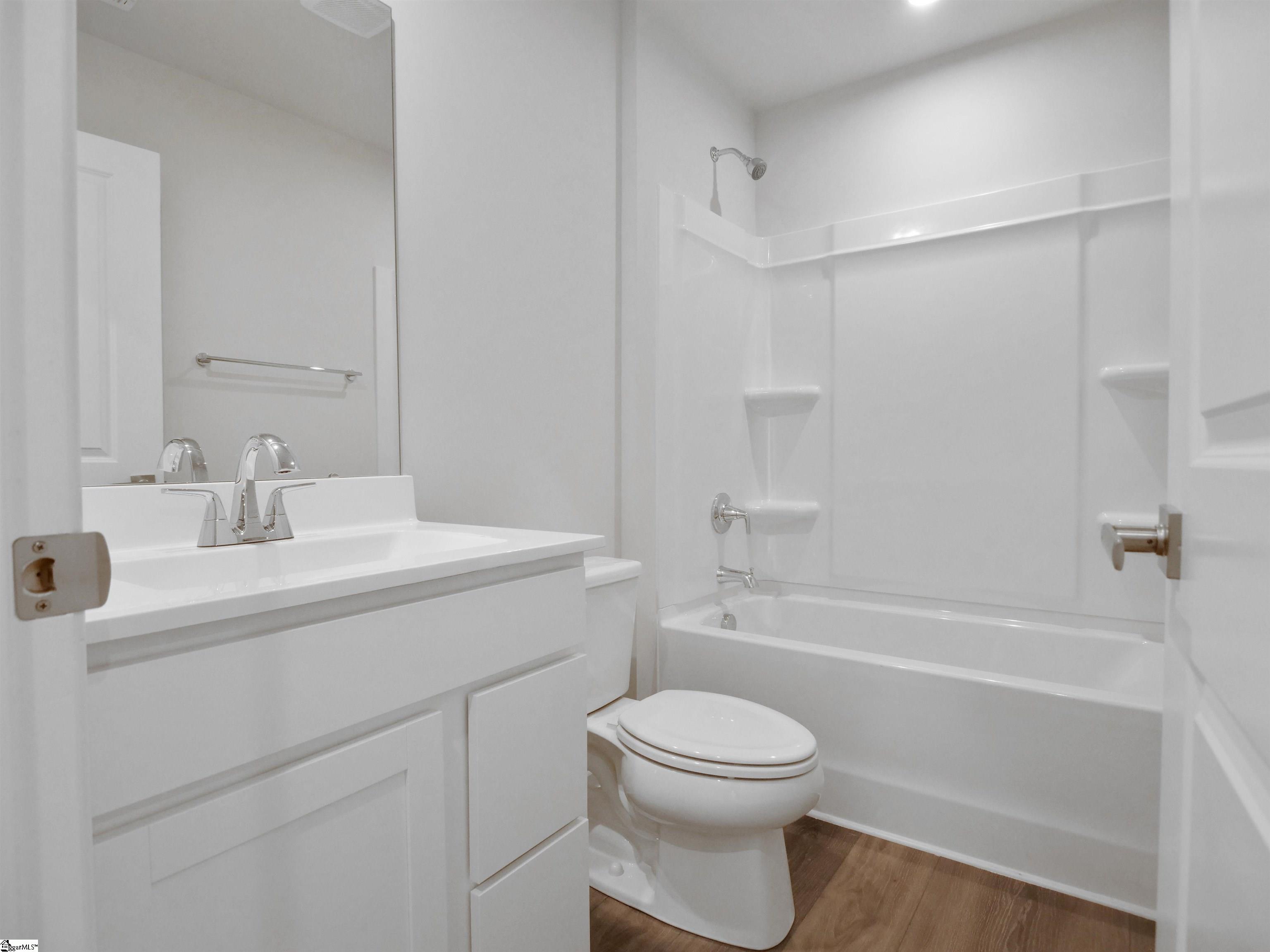 1597414 Property Photo 10