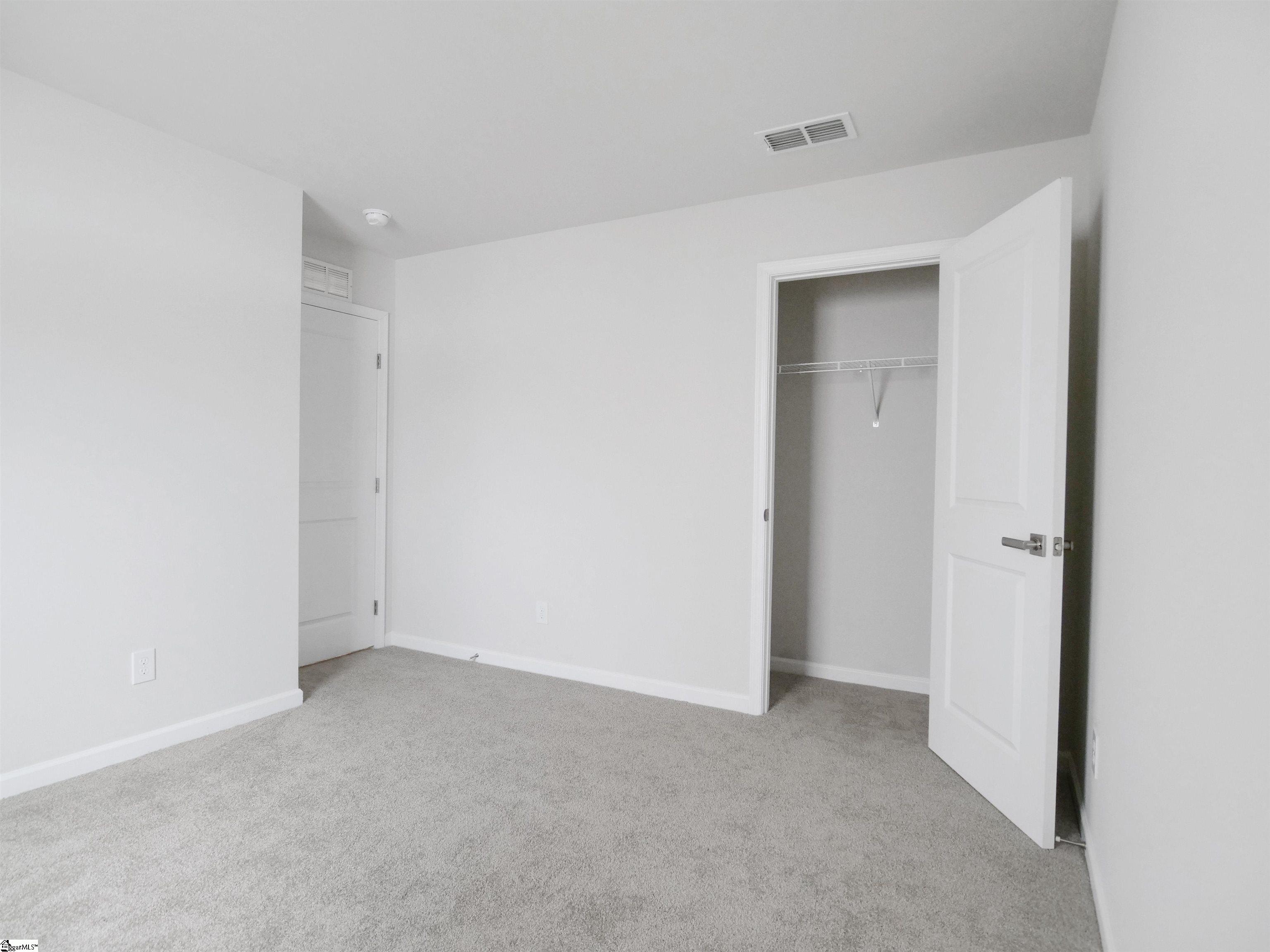1597414 Property Photo 12