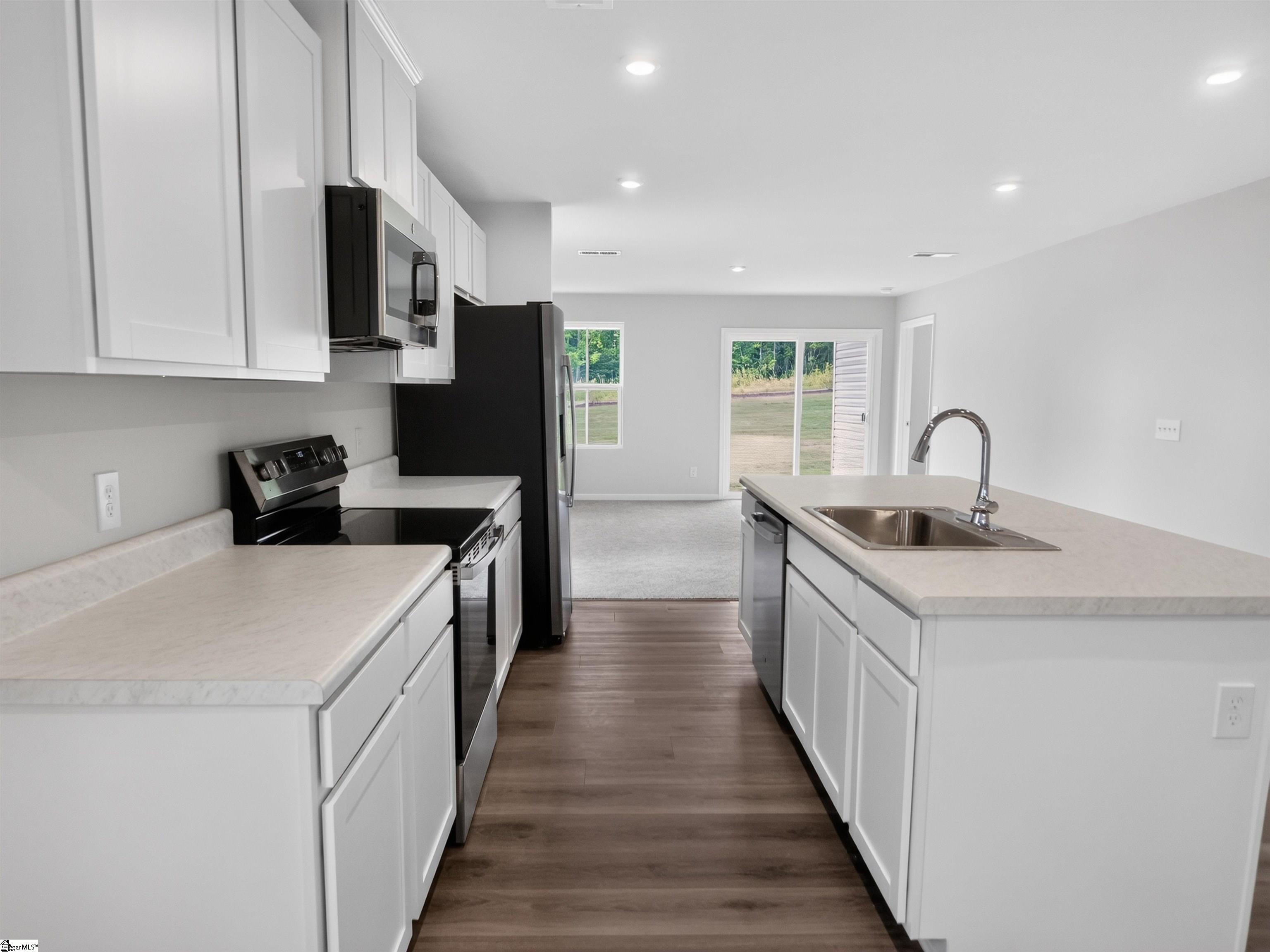 1597414 Property Photo 14