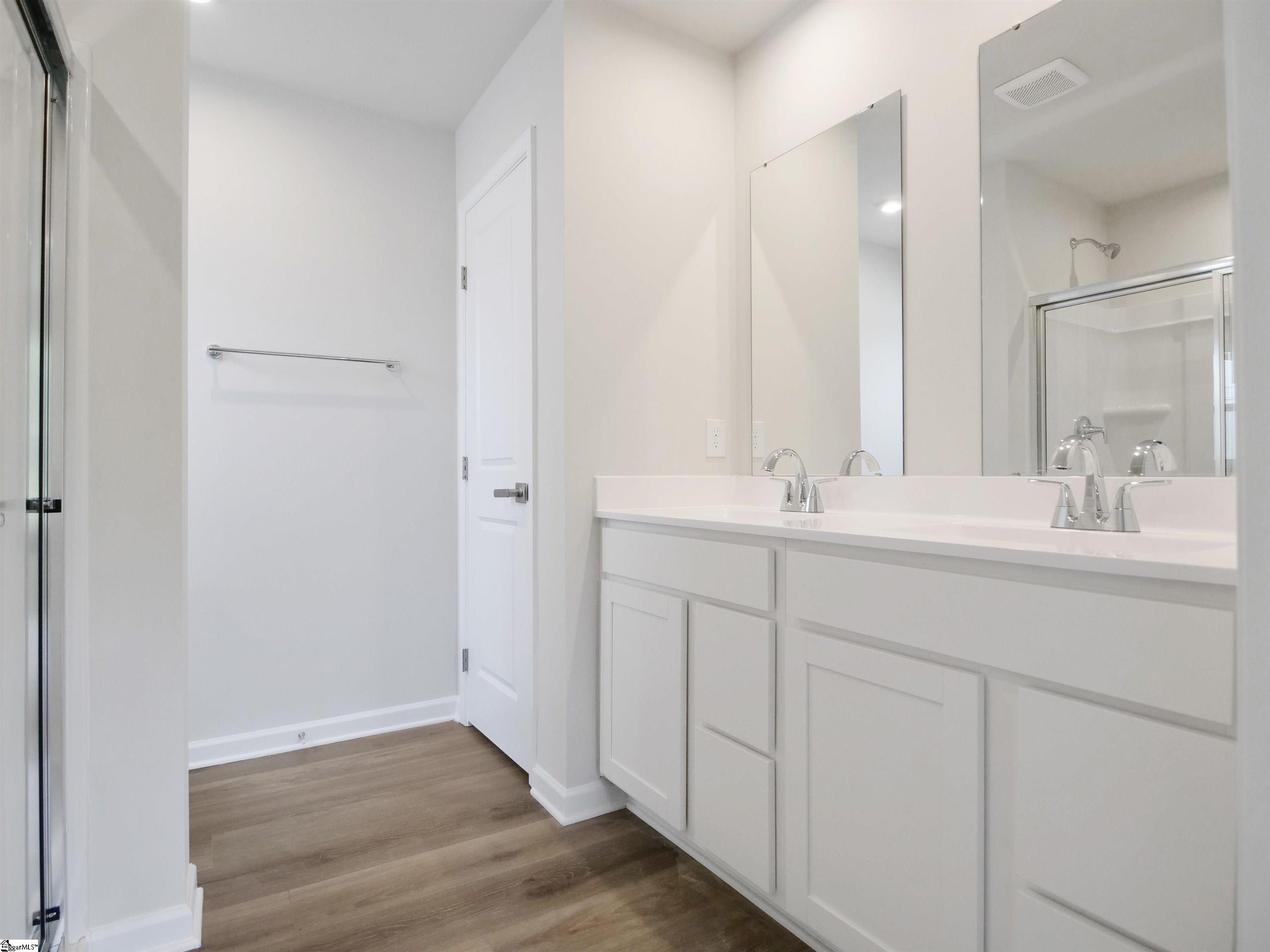 1597414 Property Photo 22