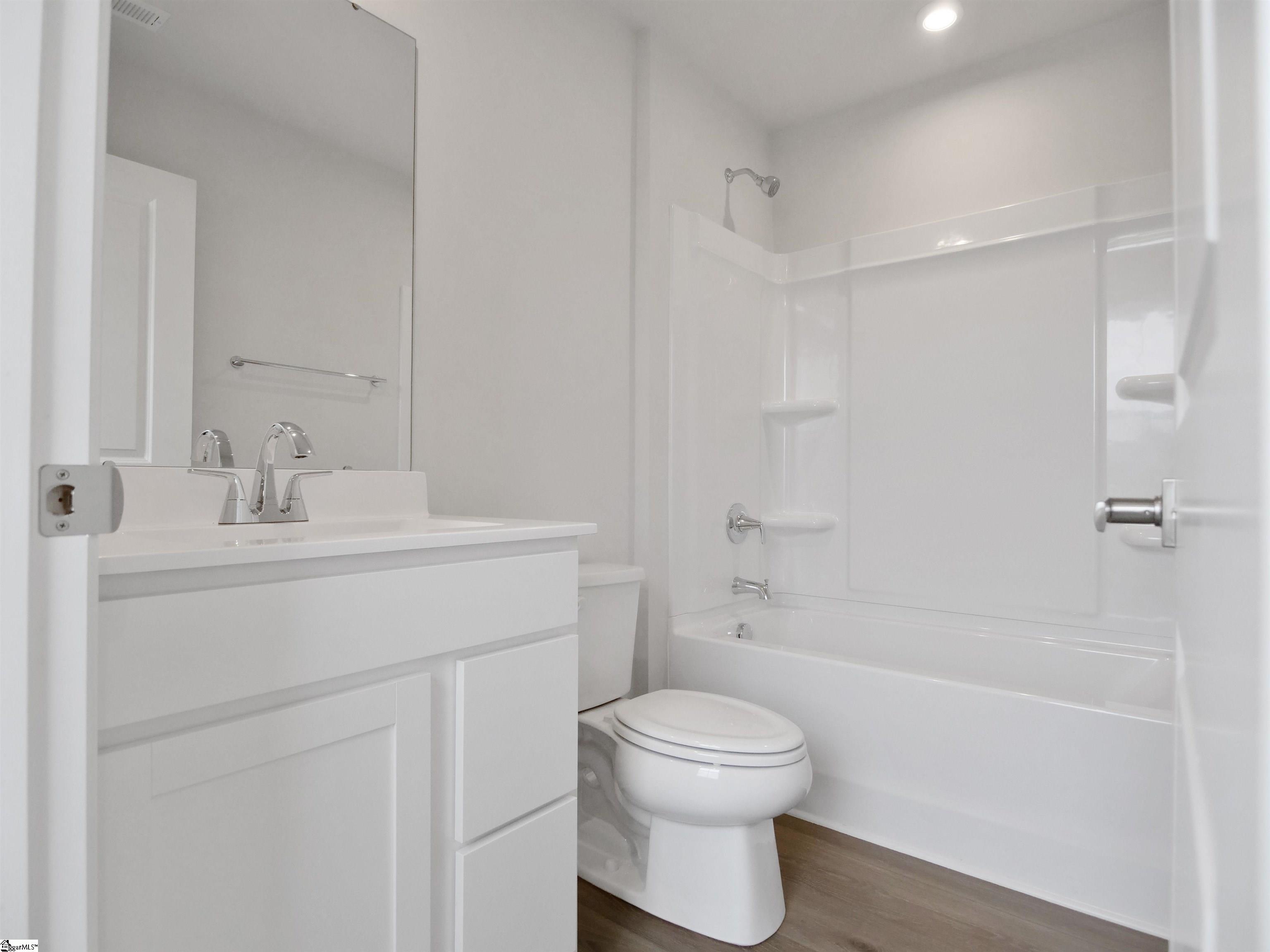 1597414 Property Photo 35