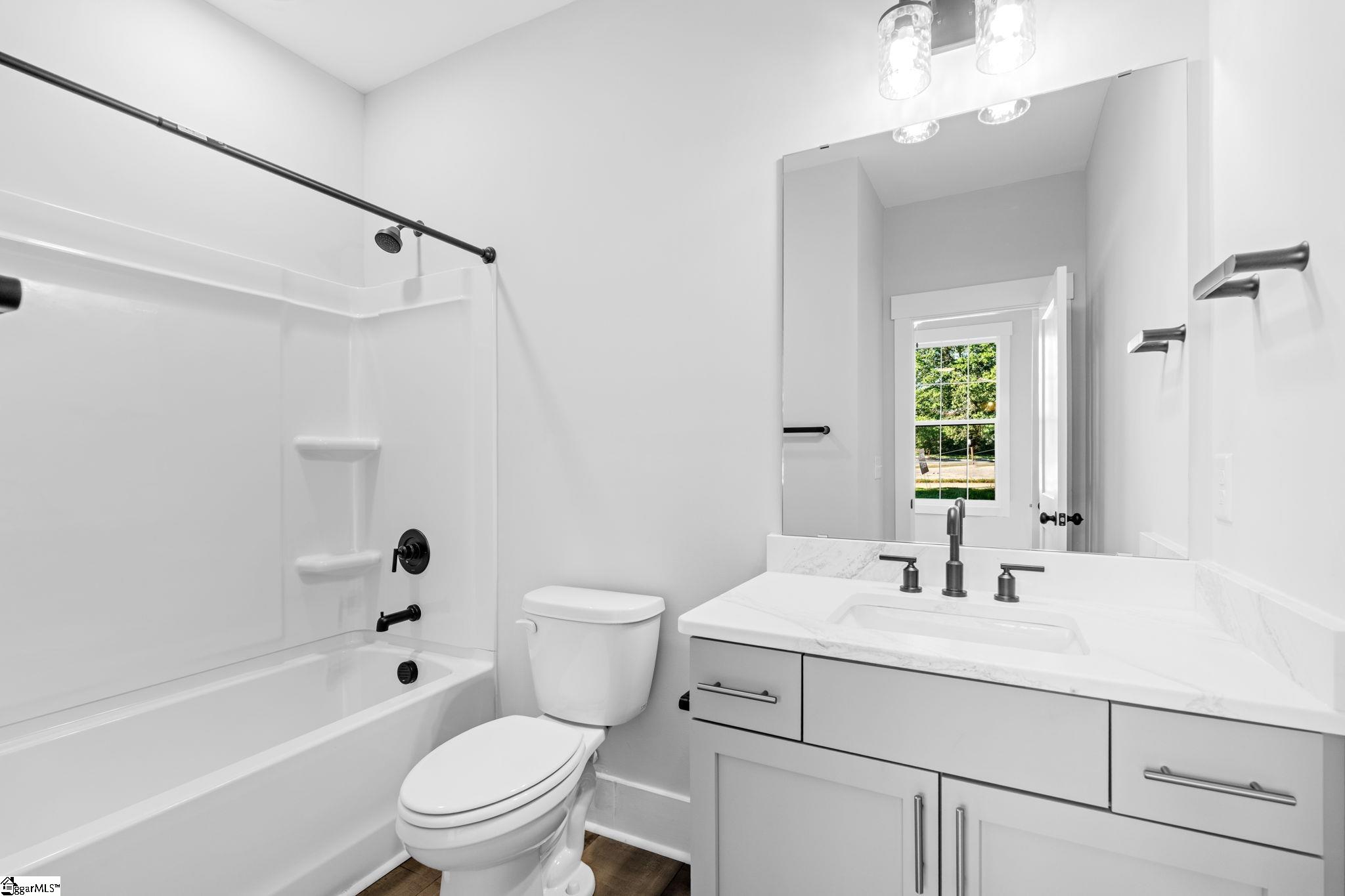 1311 Pendleton Street Property Photo 8