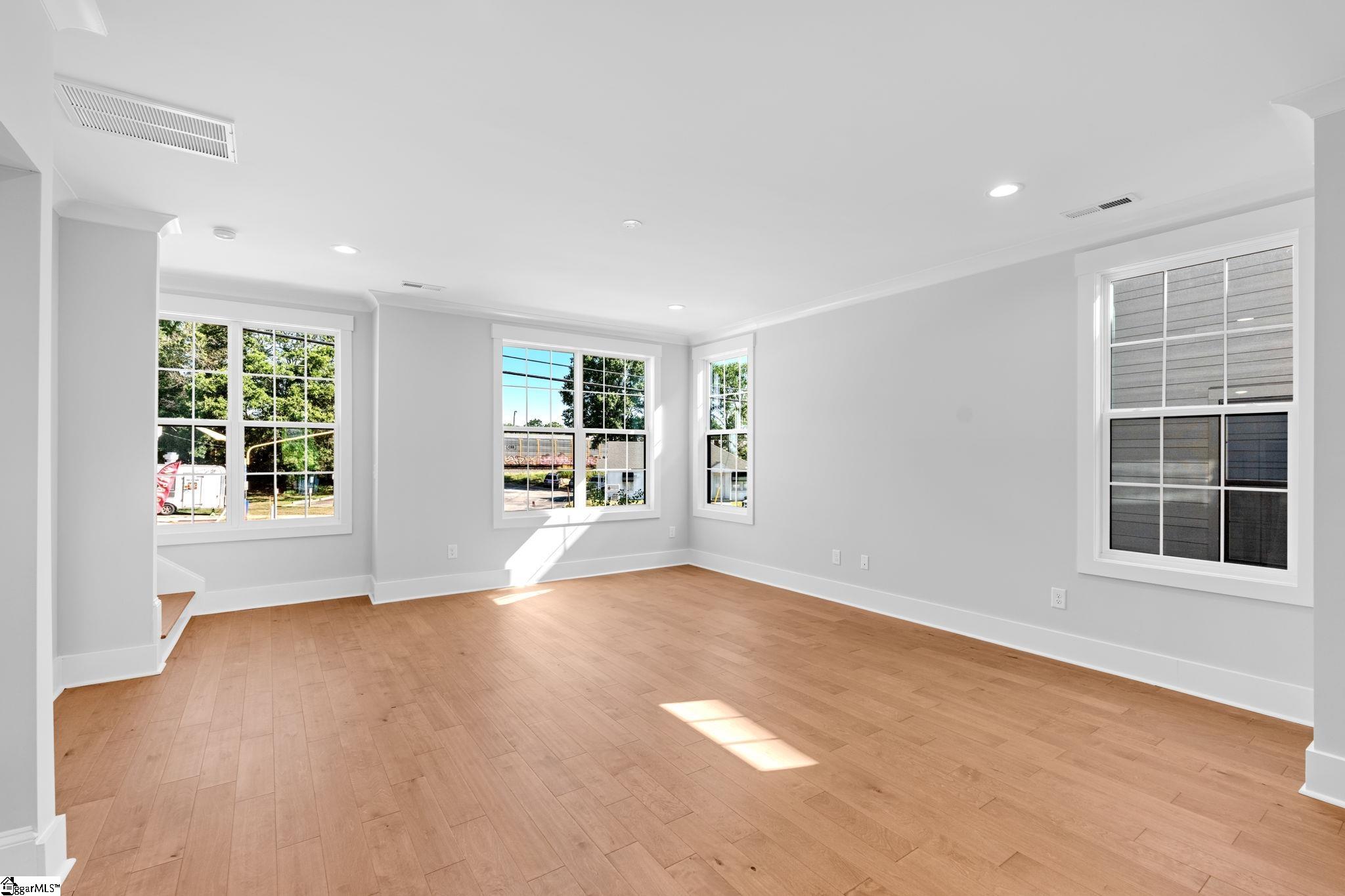 1311 Pendleton Street Property Photo 9