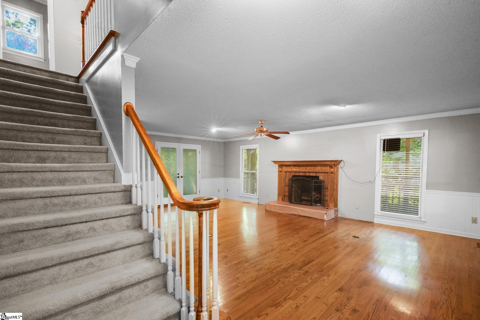 209 Westchester Way Property Photo 6