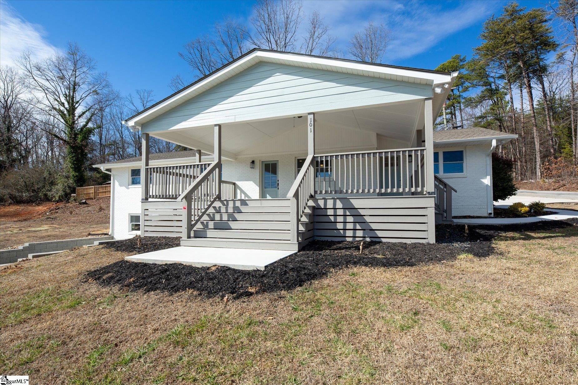 101 Fairview Drive Property Photo 2