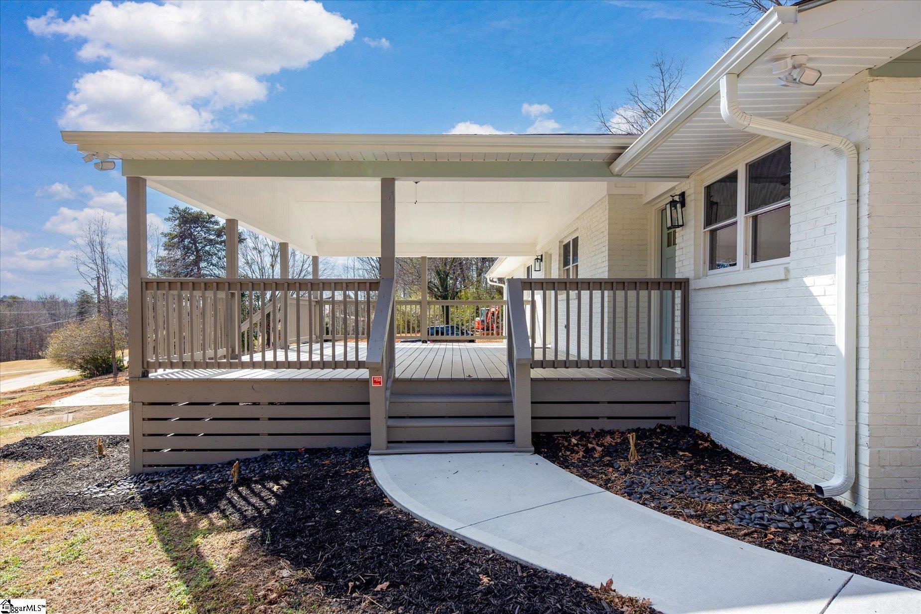 101 Fairview Drive Property Photo 4