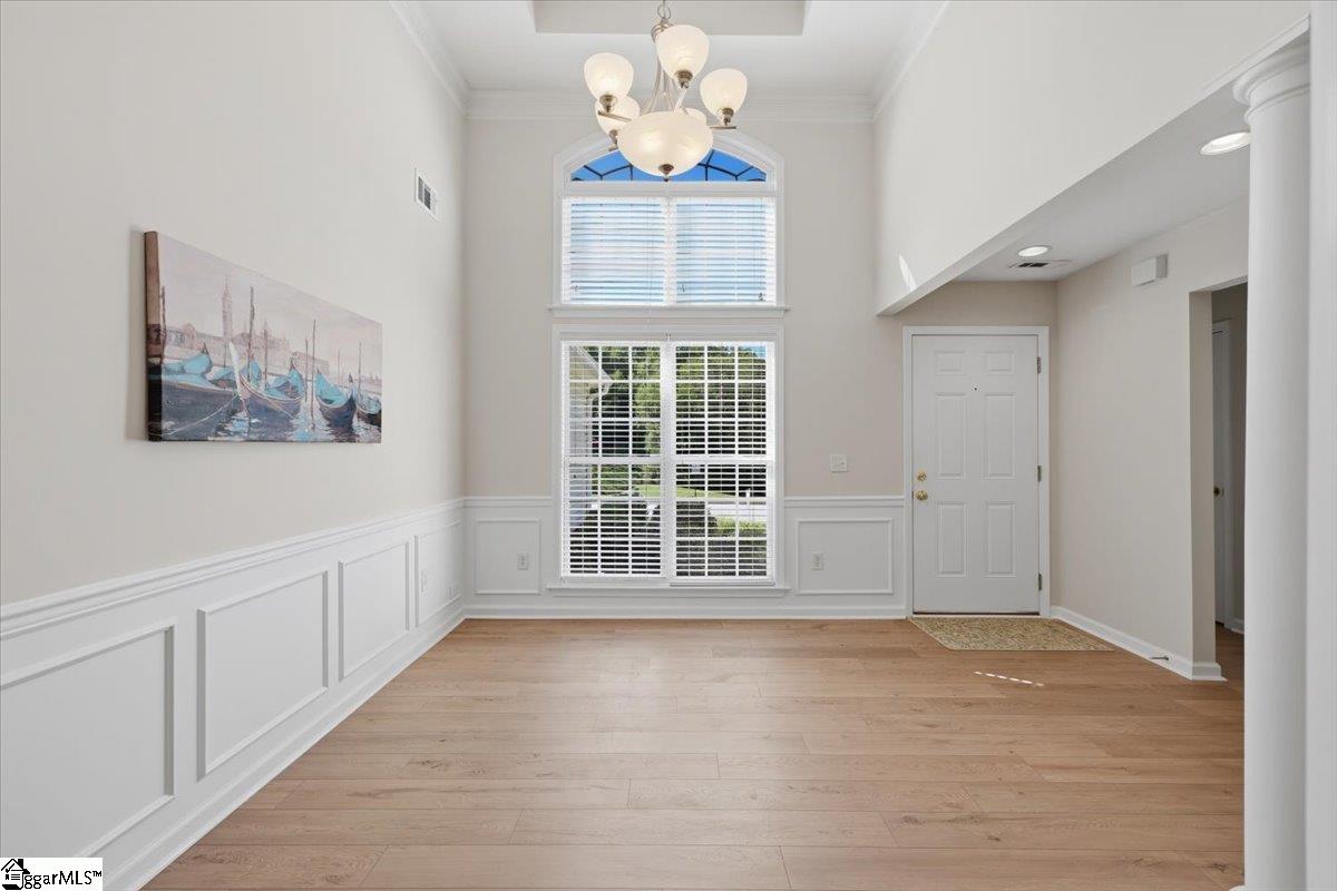 207 Grimes Drive Property Photo 14