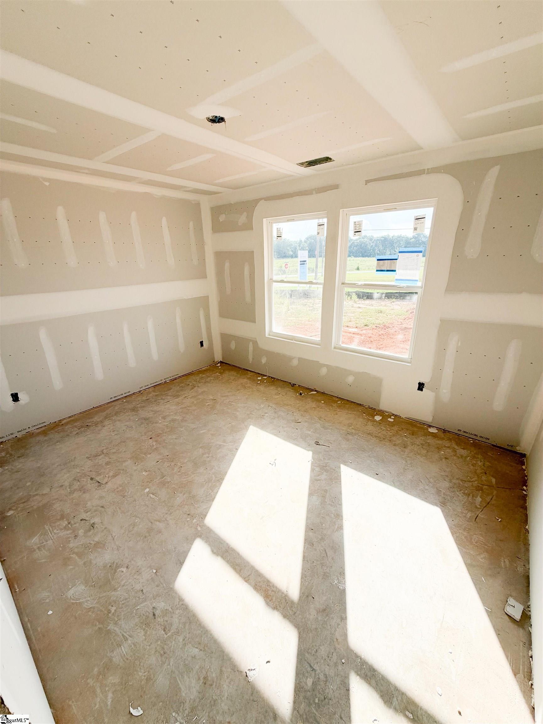 22 Henderson Road Property Photo 5