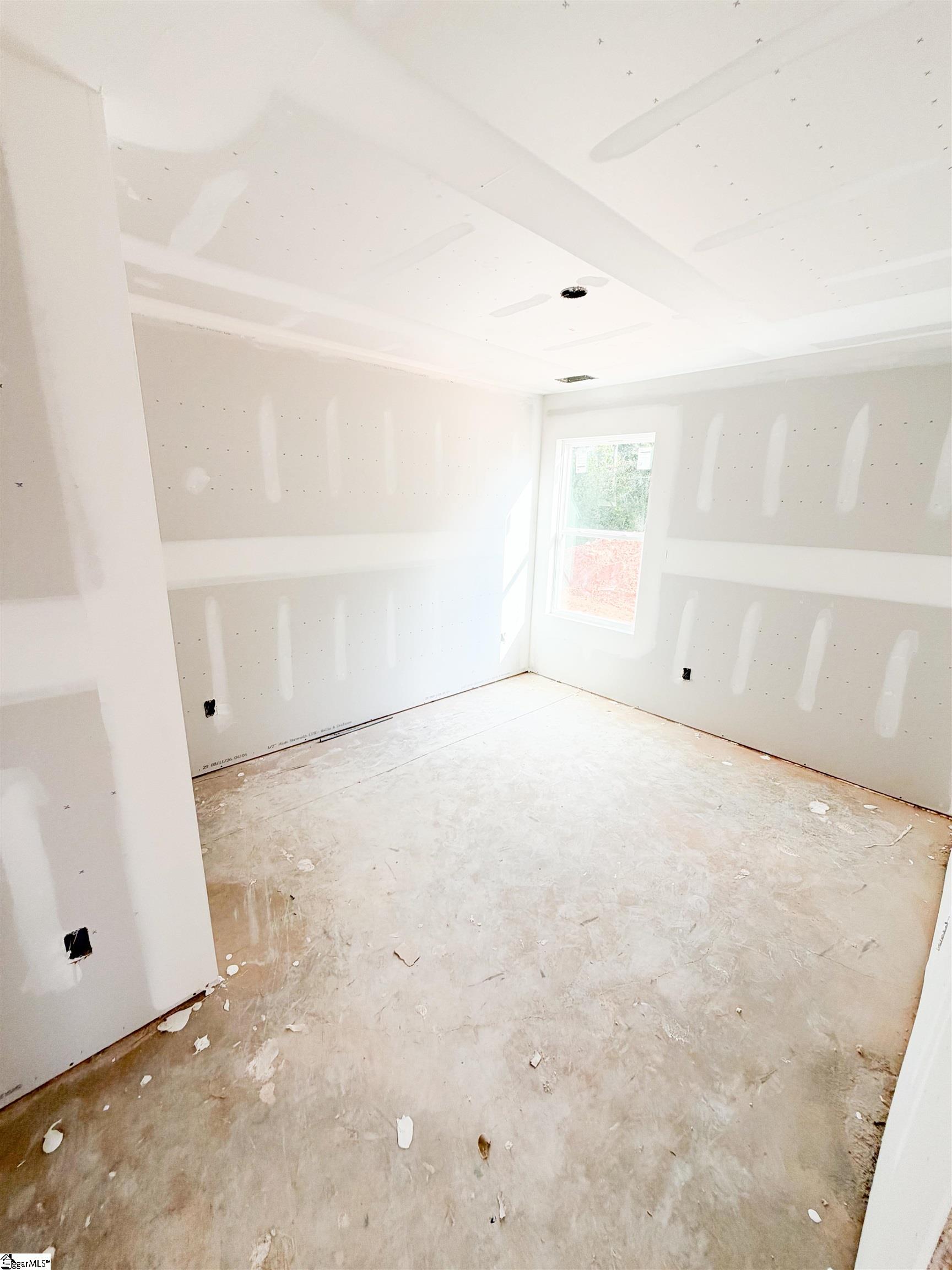 22 Henderson Road Property Photo 6