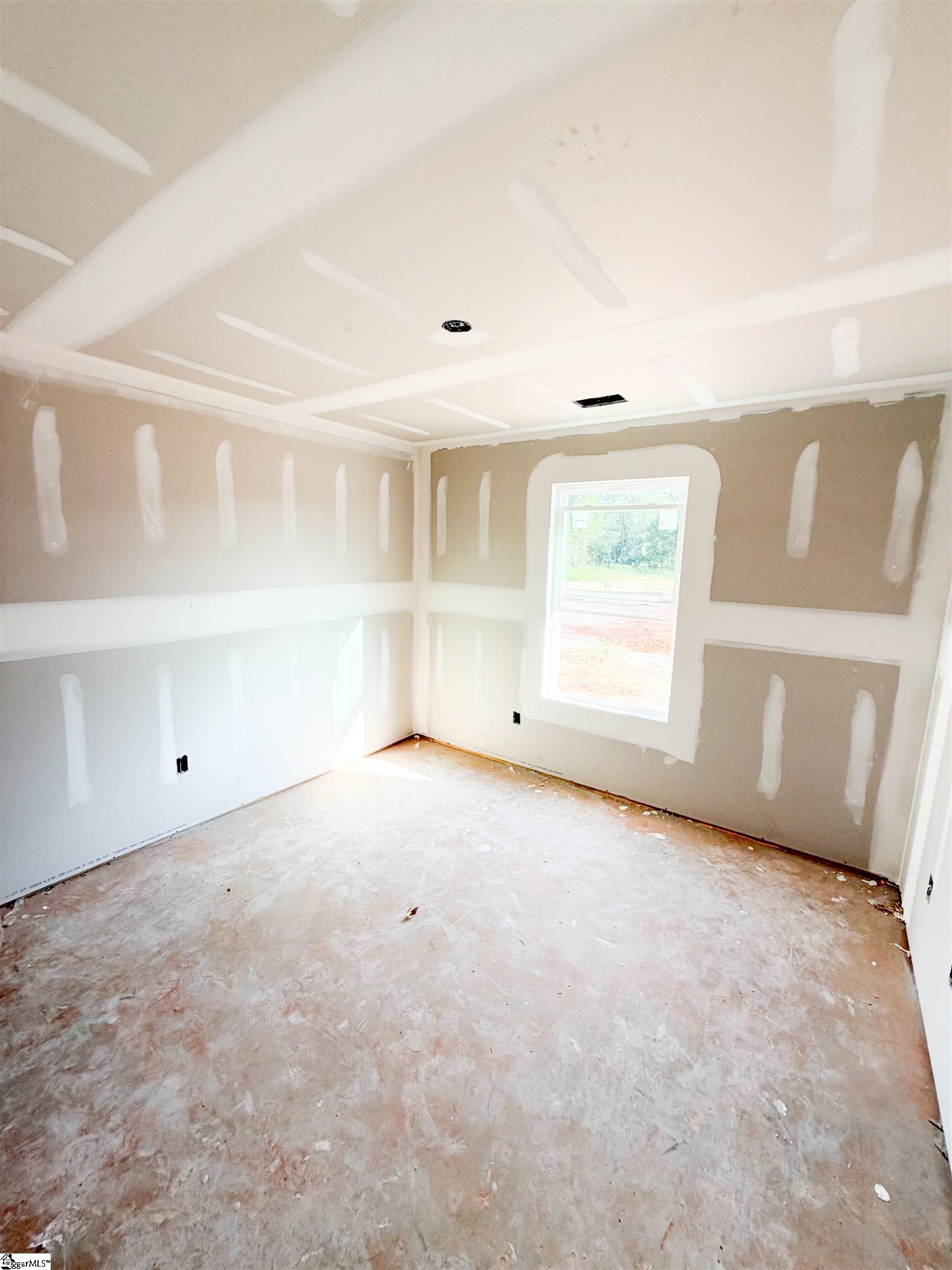 60 Henderson Road Property Photo 4