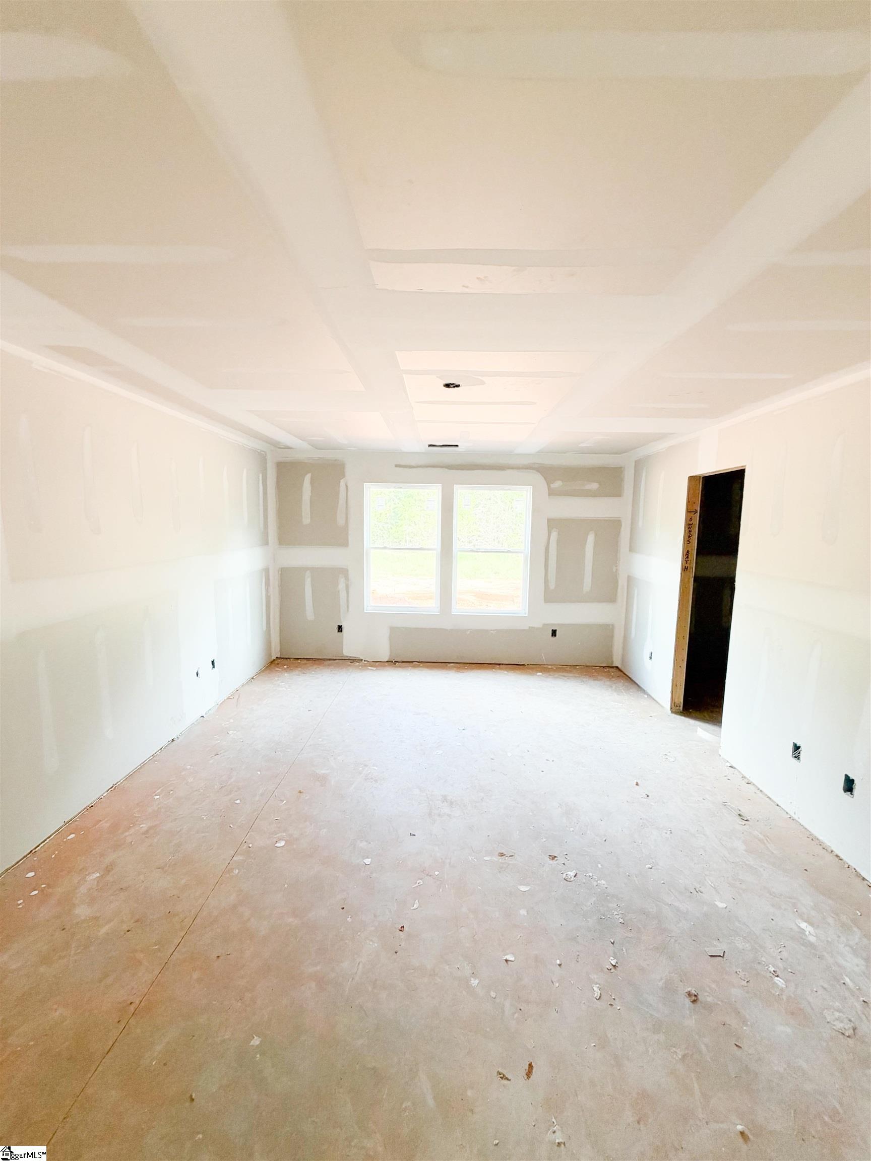 60 Henderson Road Property Photo 5