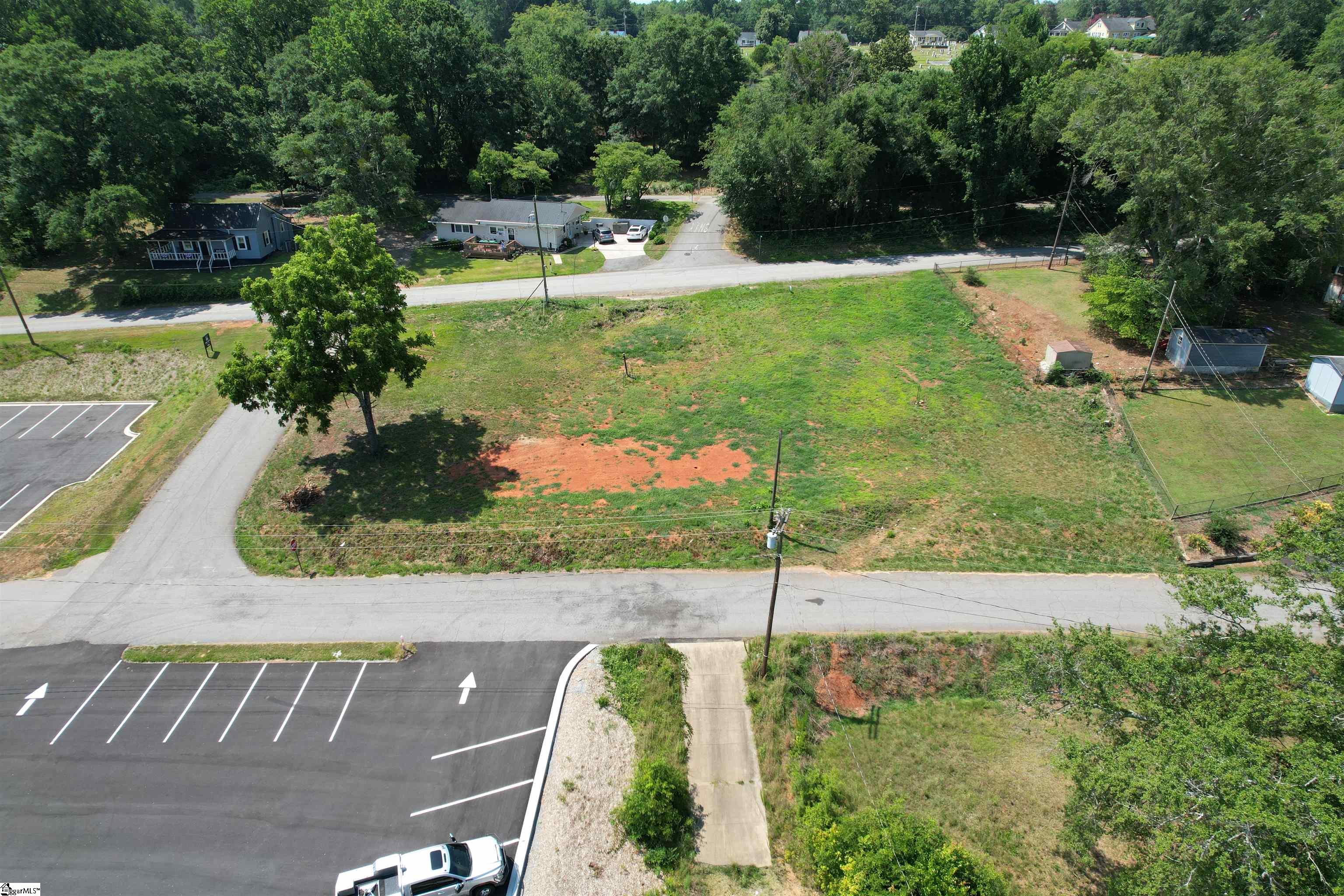 245 & 301 Railroad Street Property Photo 2