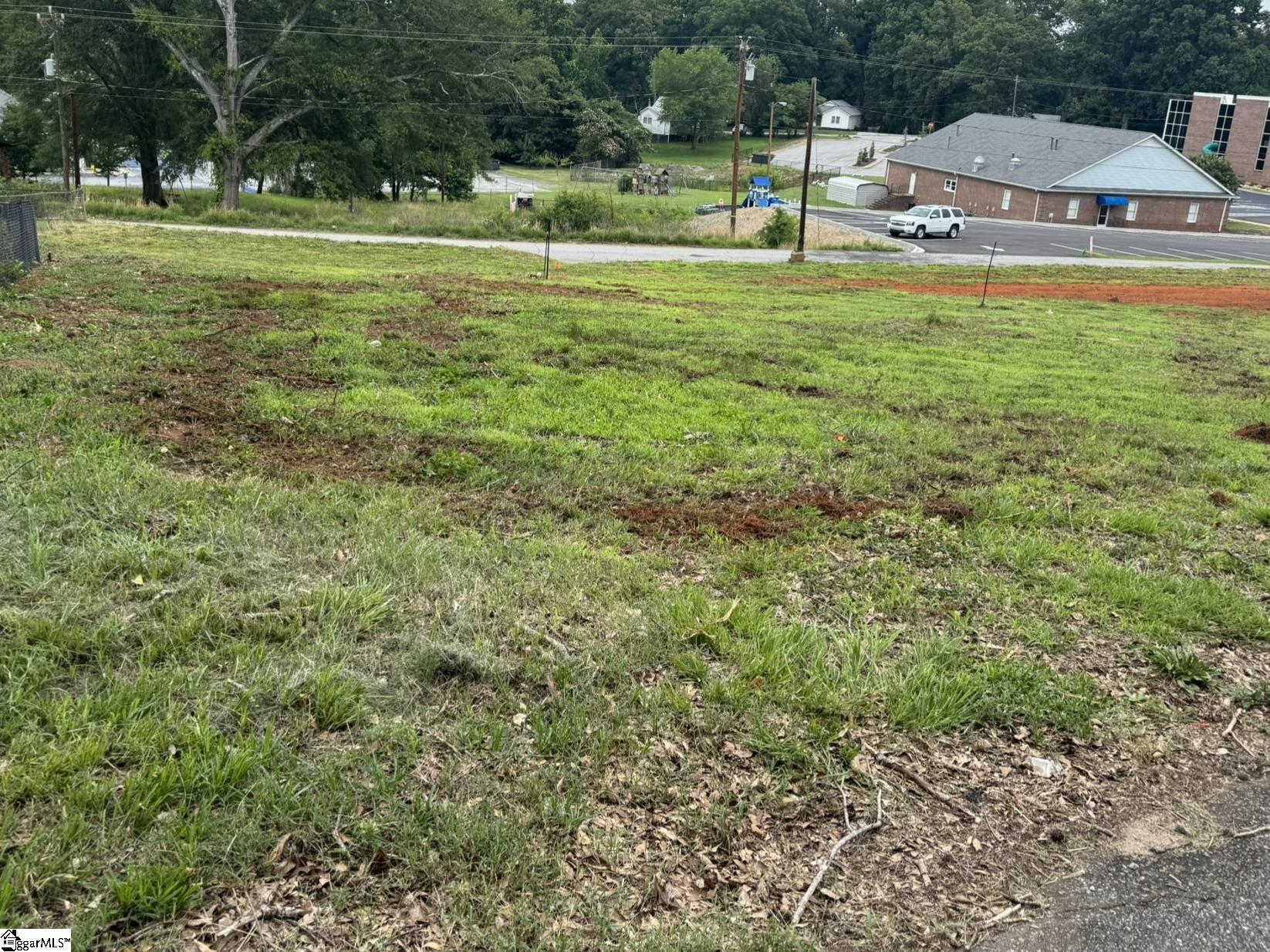 245 & 301 Railroad Street Property Photo 5