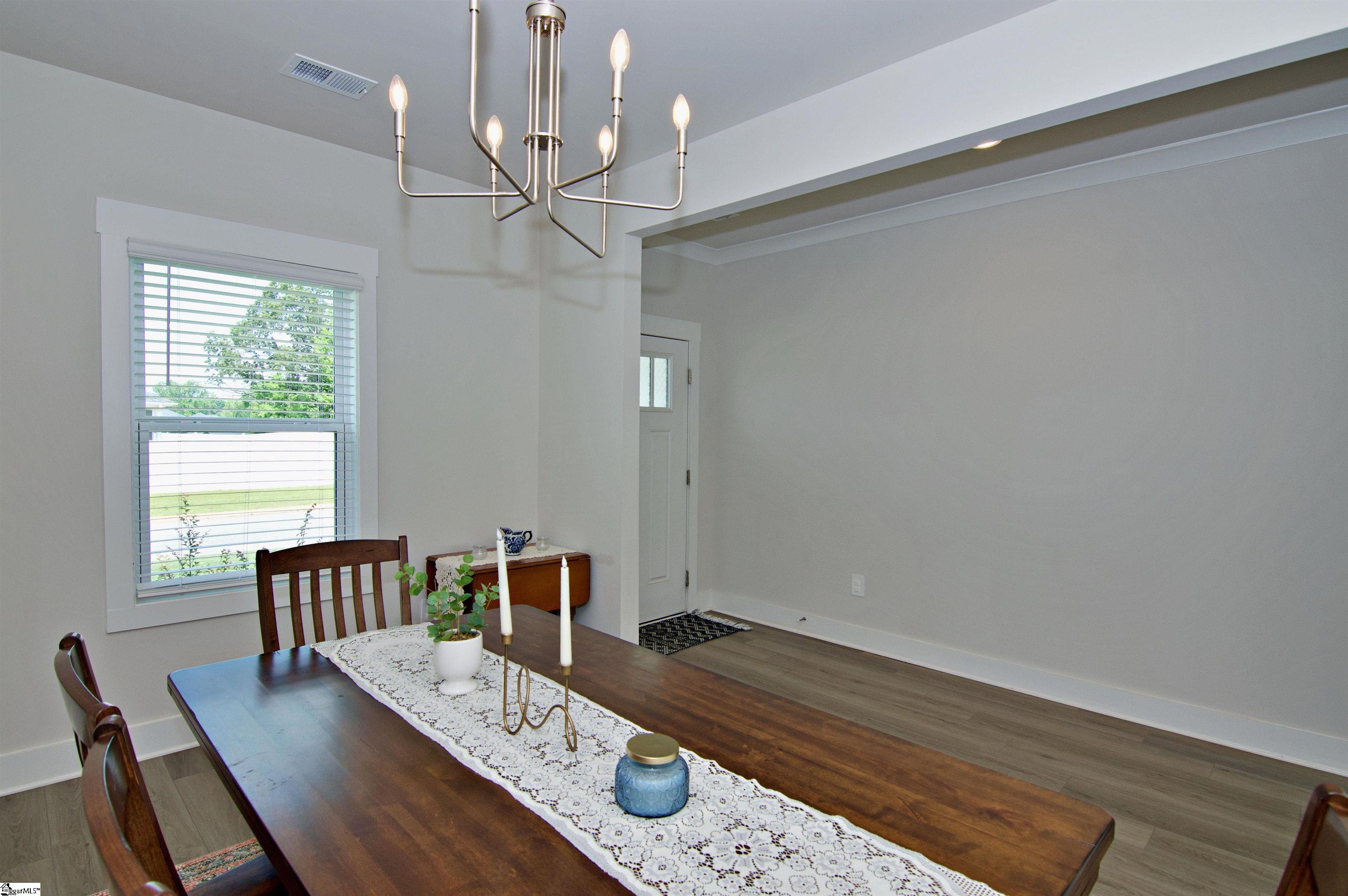 121 Willoughby Way Property Photo 5