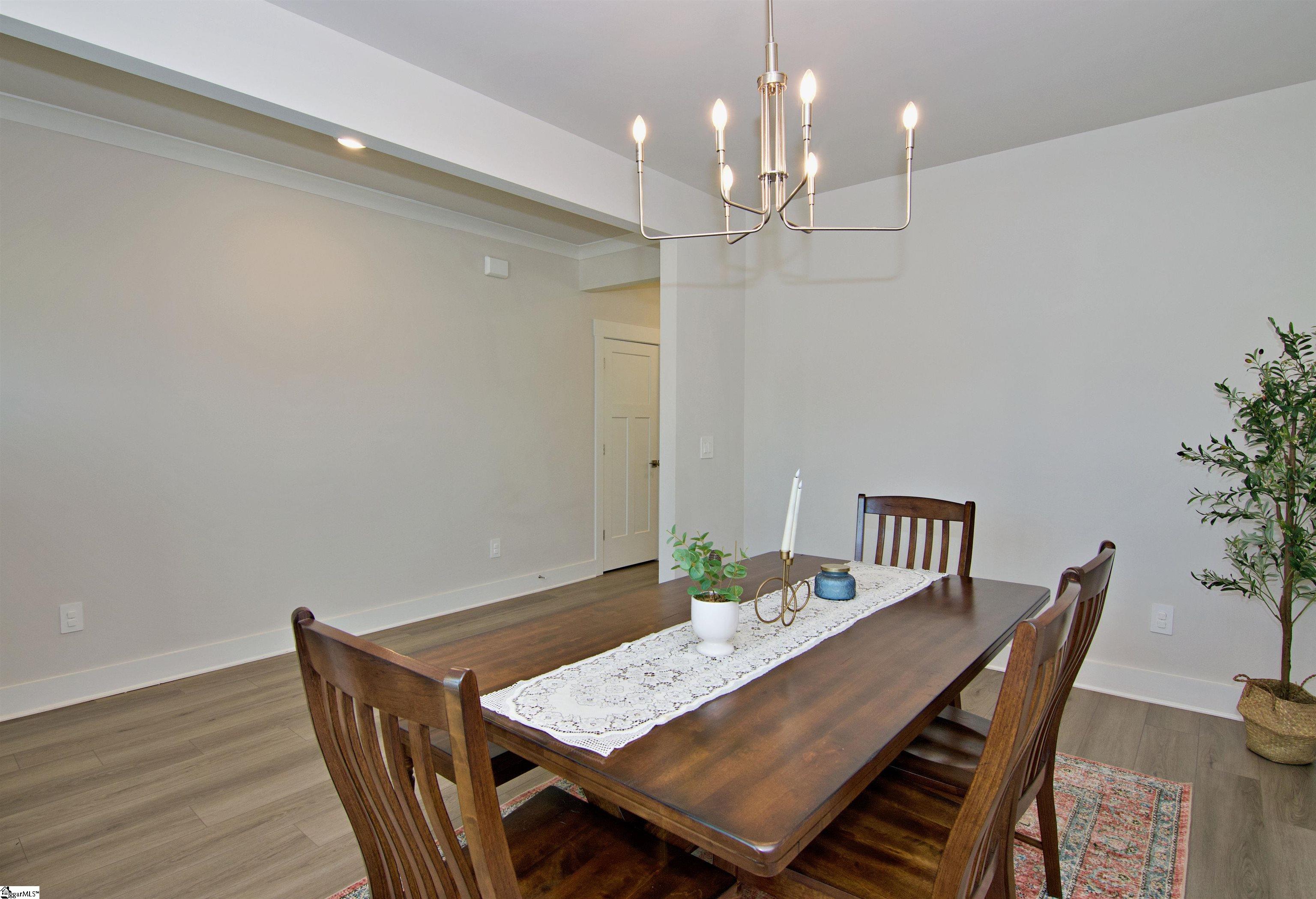 121 Willoughby Way Property Photo 8