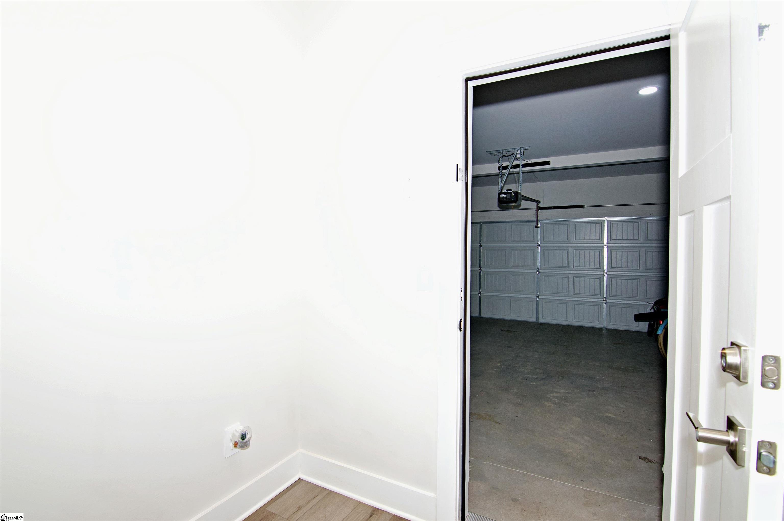 121 Willoughby Way Property Photo 23