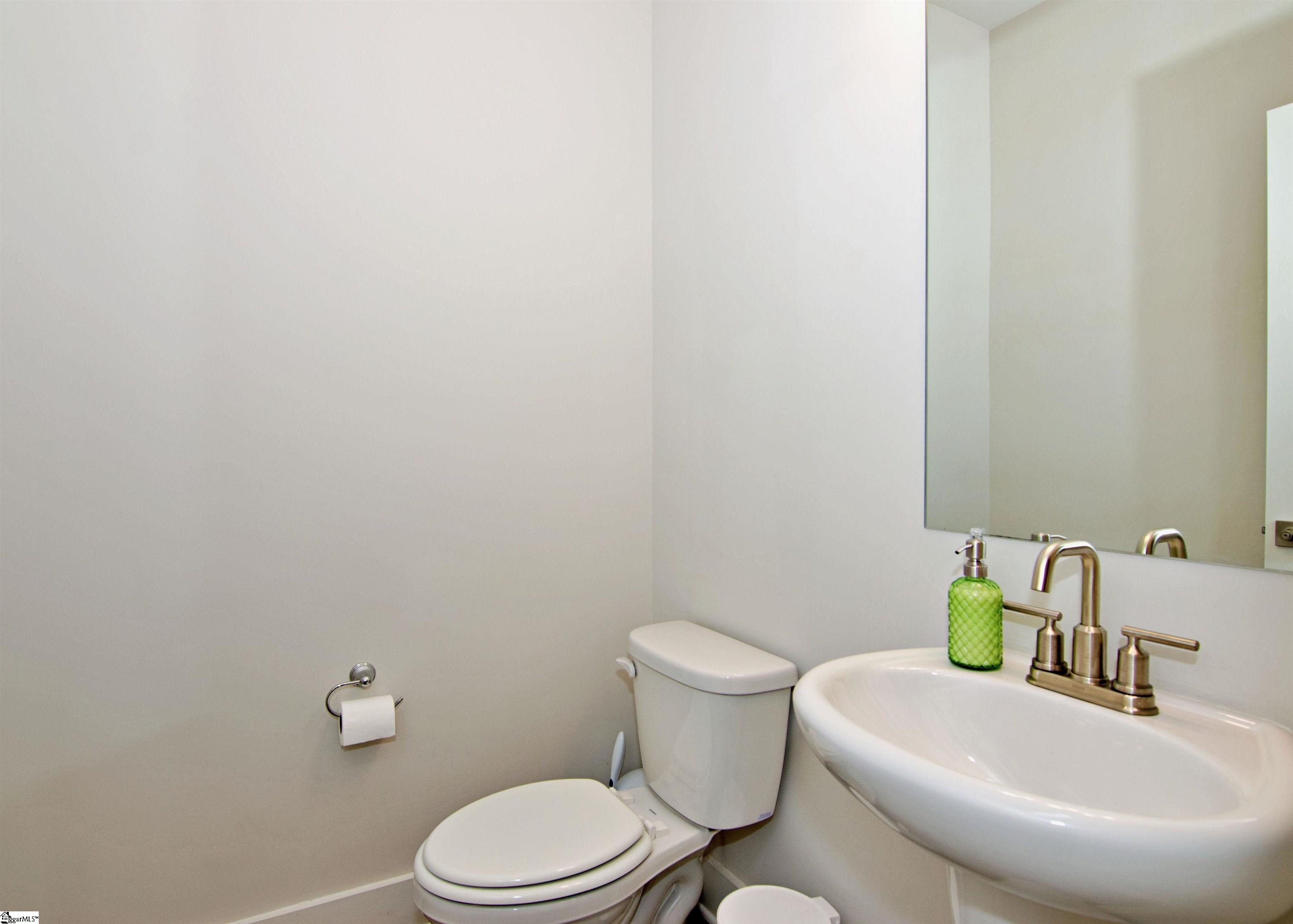121 Willoughby Way Property Photo 24