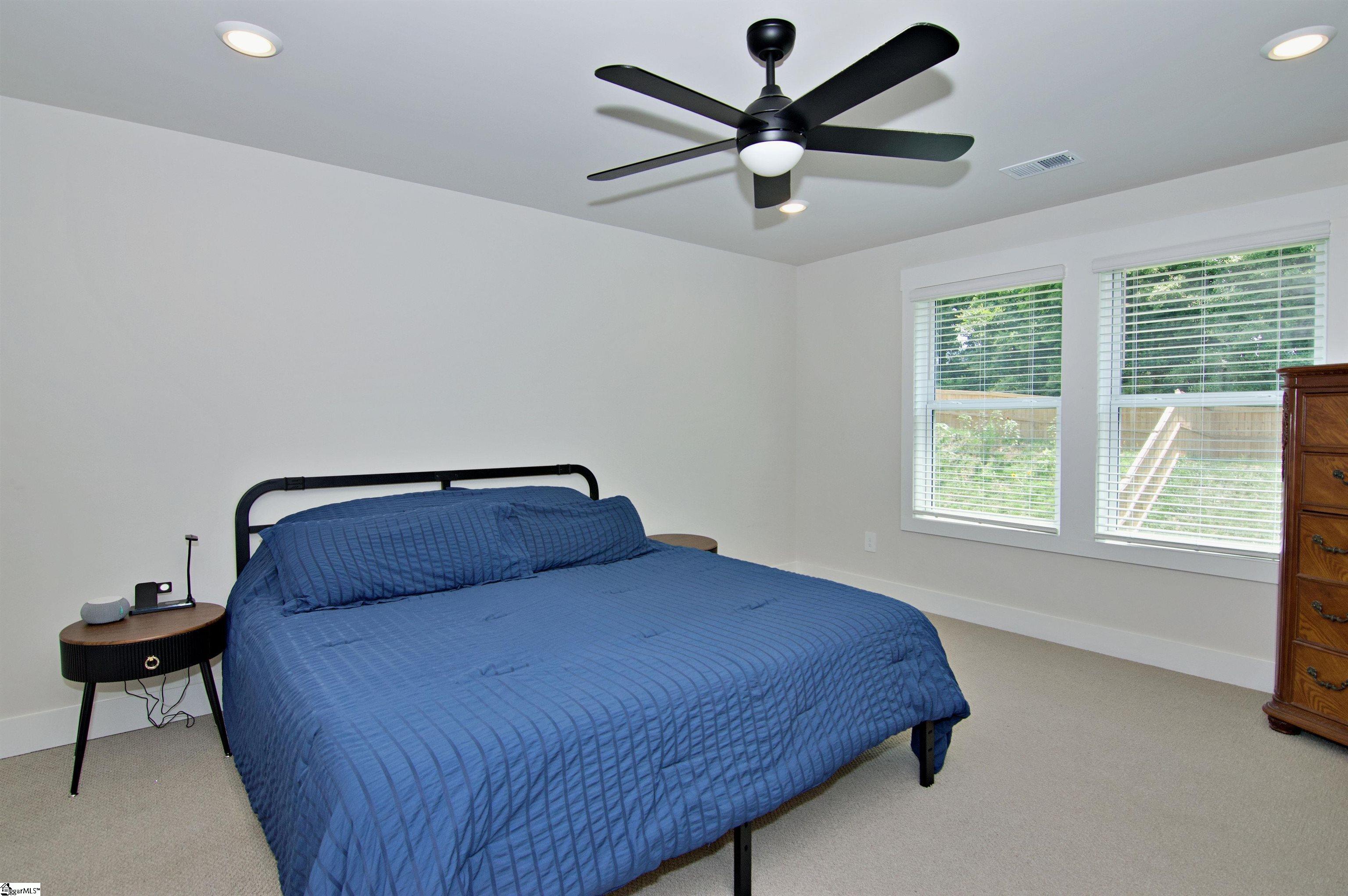 121 Willoughby Way Property Photo 28