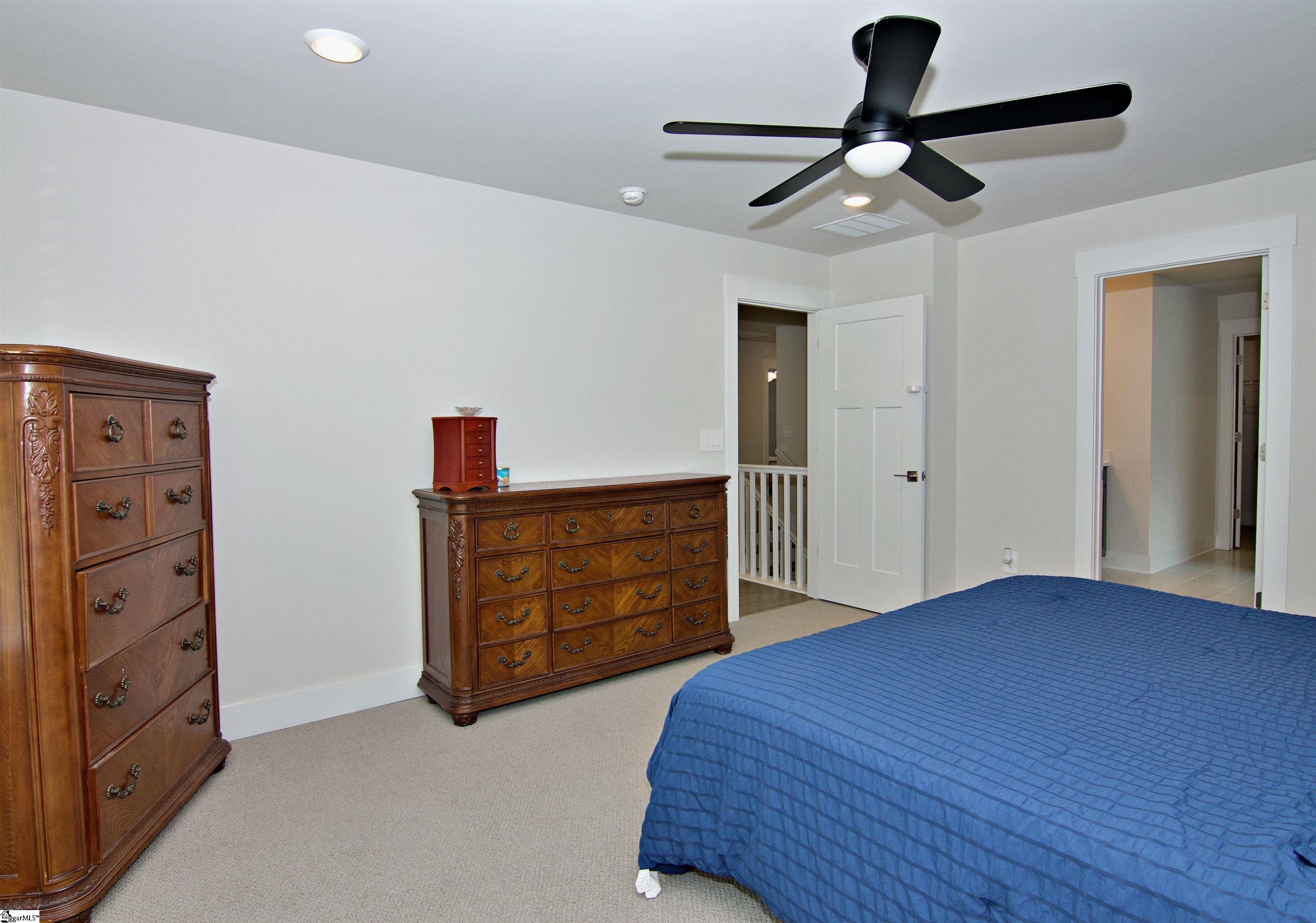 121 Willoughby Way Property Photo 29