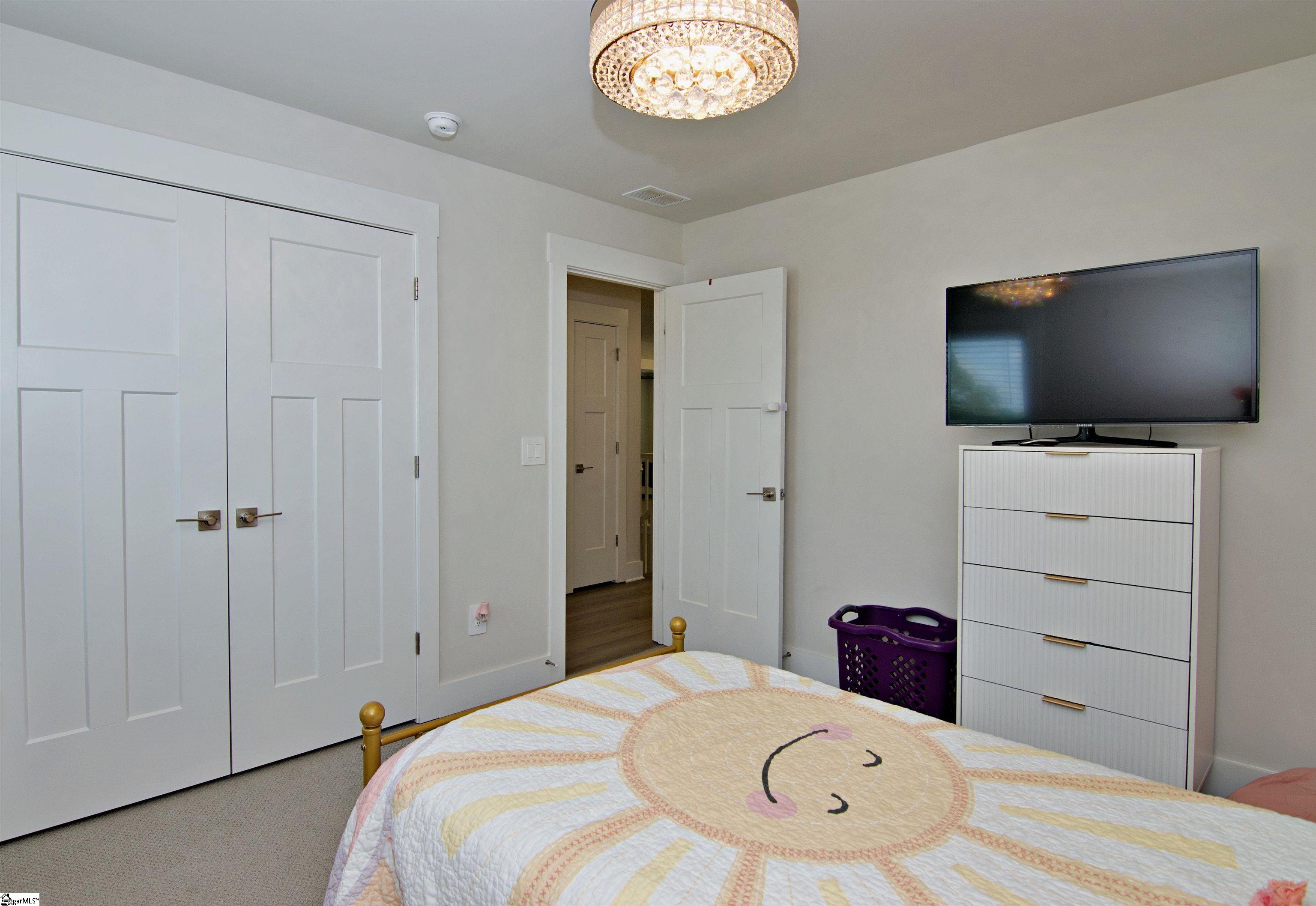 121 Willoughby Way Property Photo 39