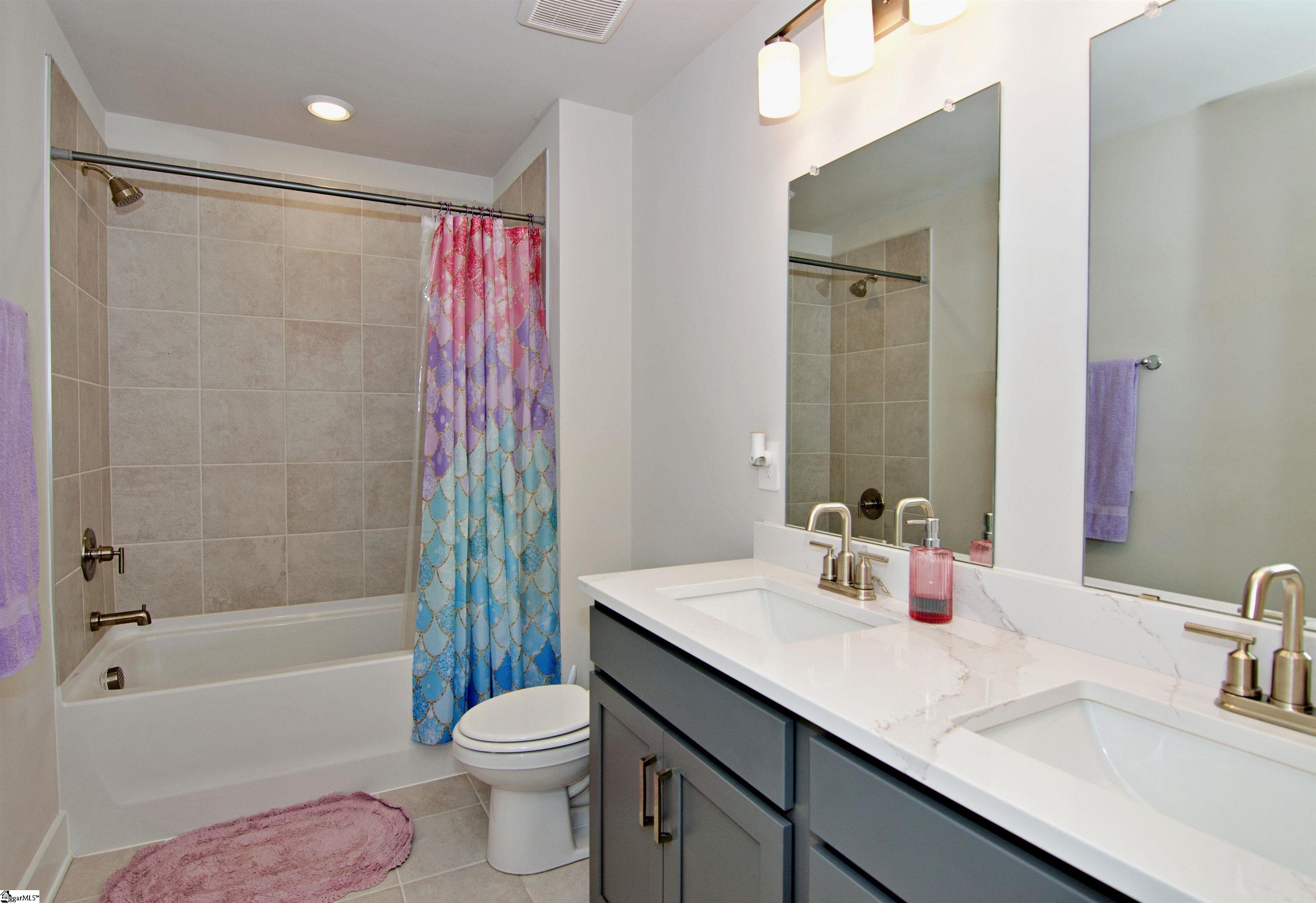 121 Willoughby Way Property Photo 40