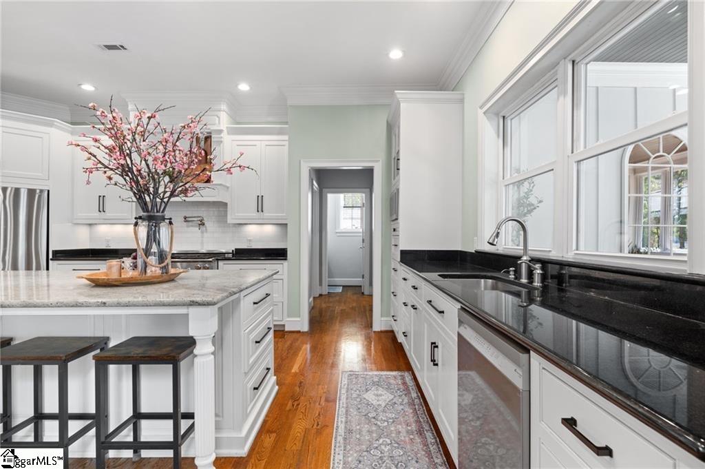 128 Chasewater Drive Property Photo 14