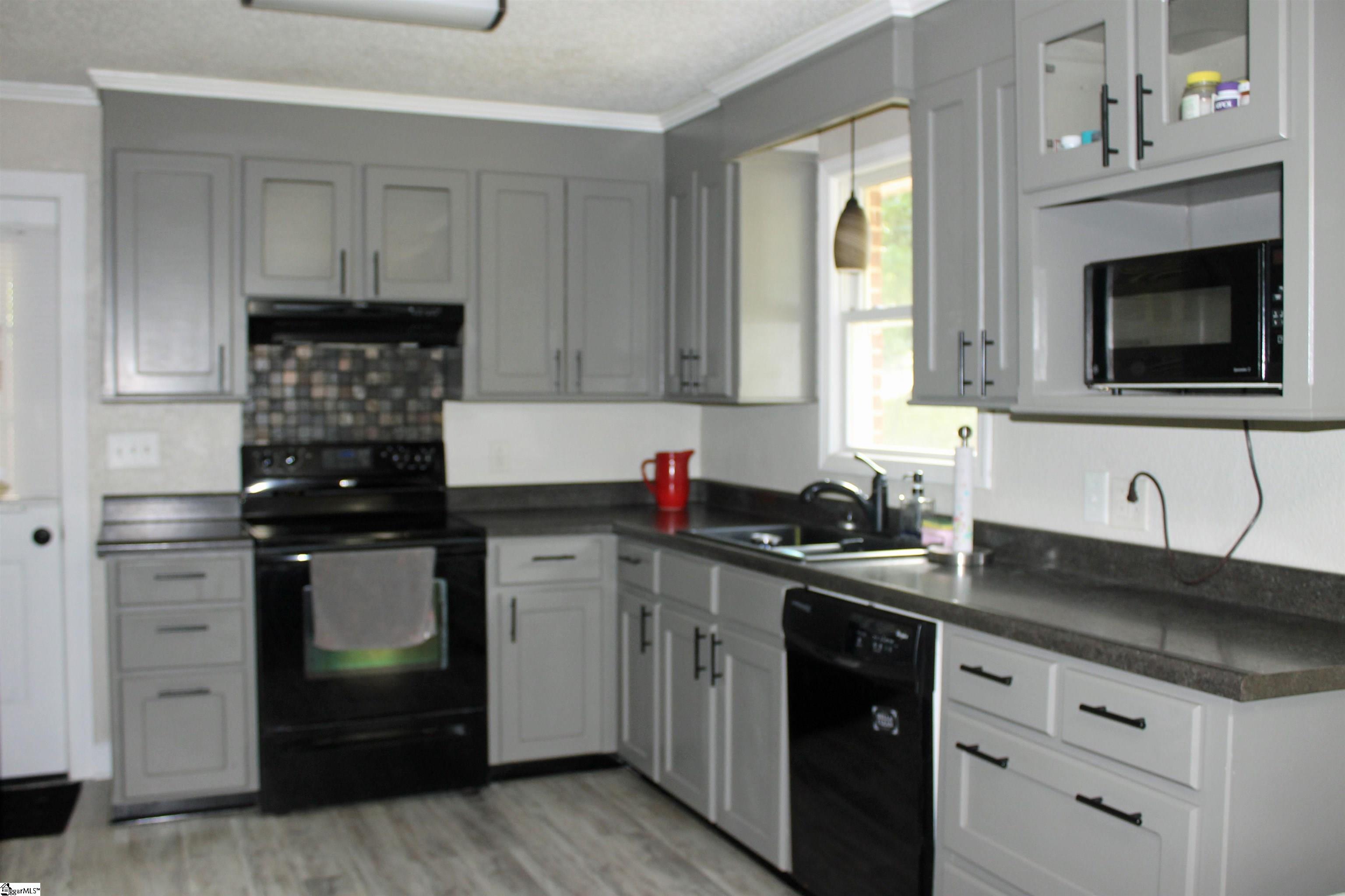 1117 Farrs Bridge Road Property Photo 4