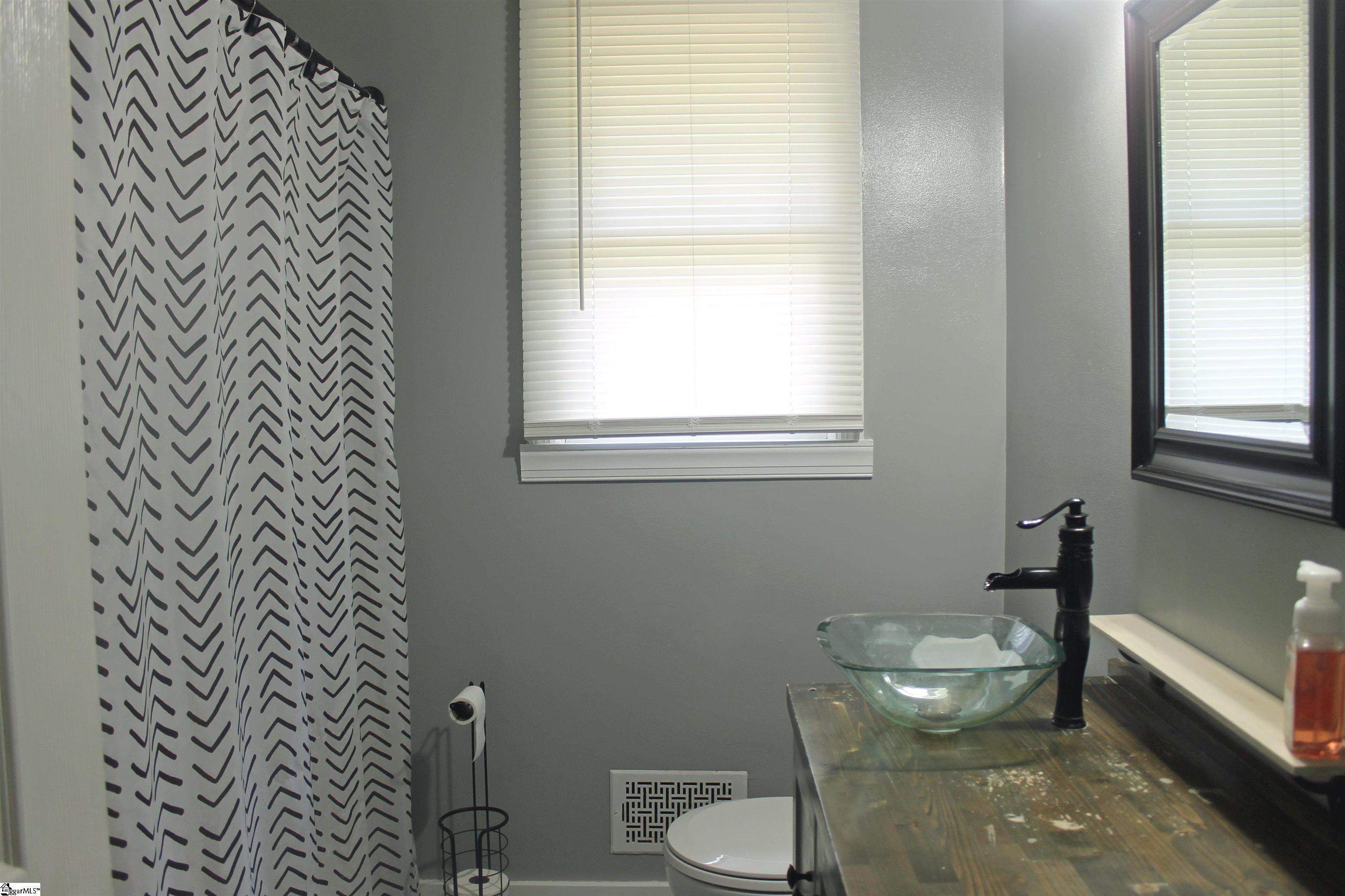 1117 Farrs Bridge Road Property Photo 9