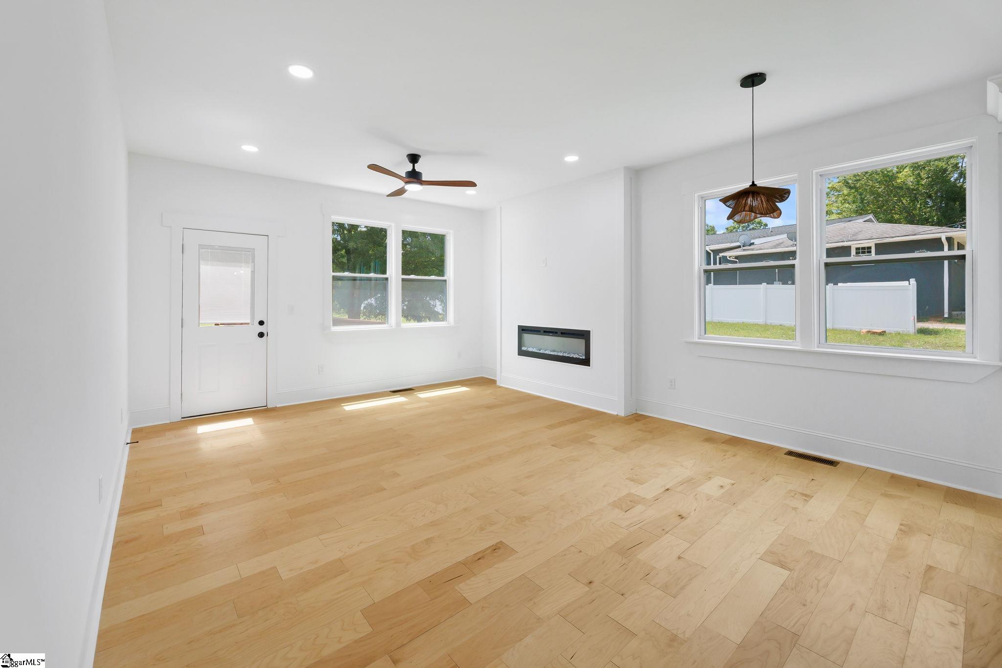 917 2nd Avenue Property Photo 9