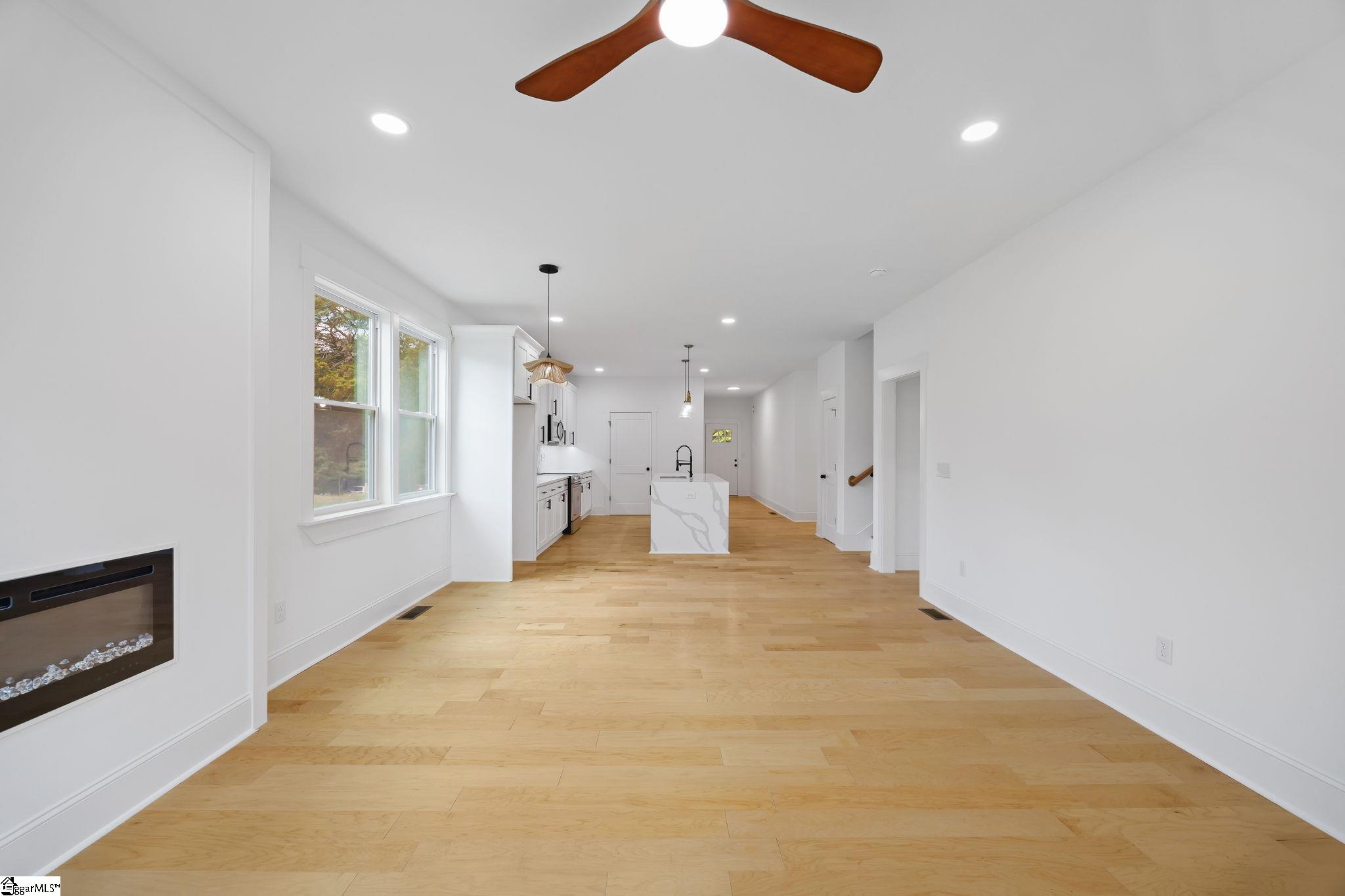 917 2nd Avenue Property Photo 11