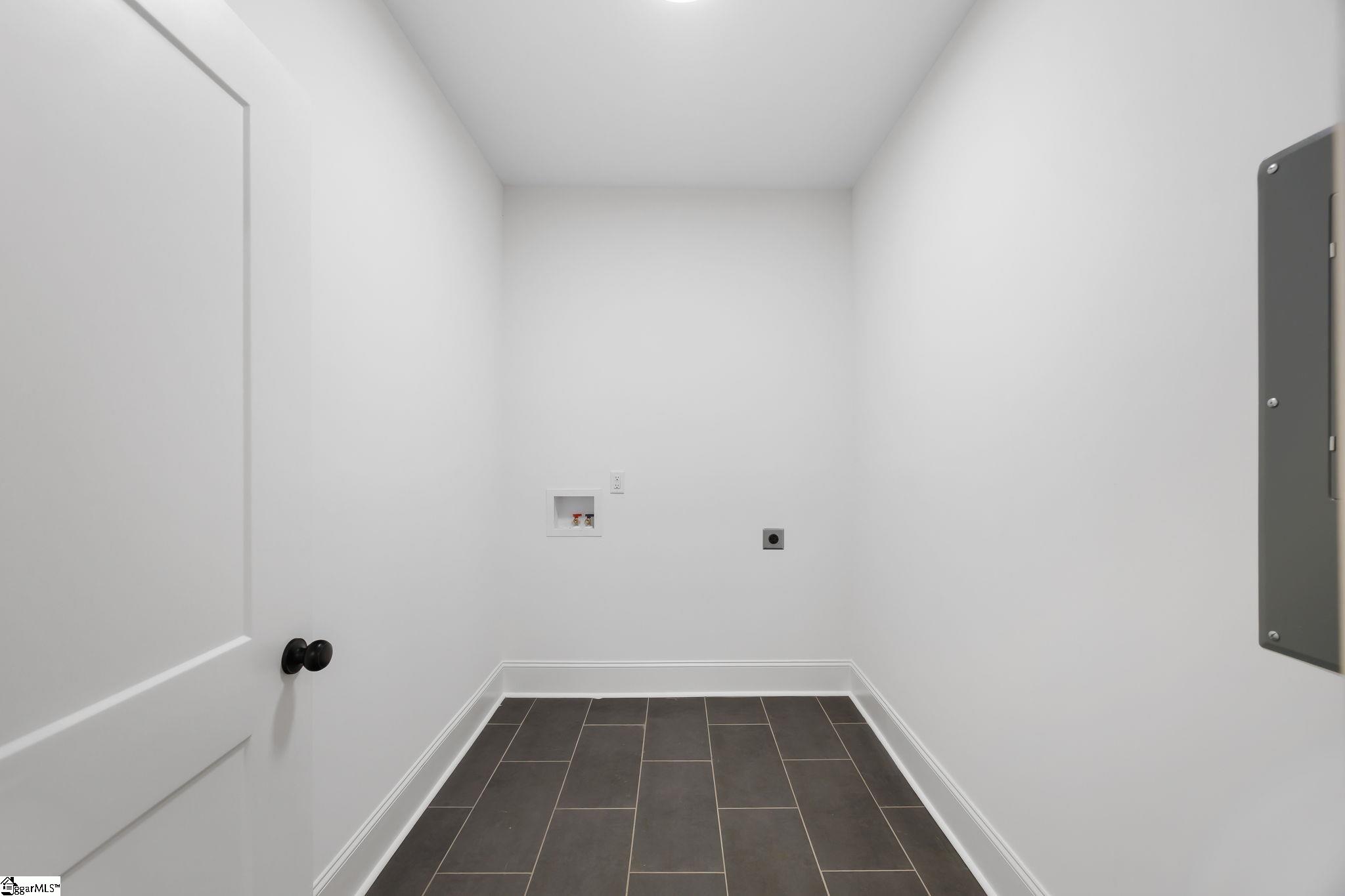 917 2nd Avenue Property Photo 12