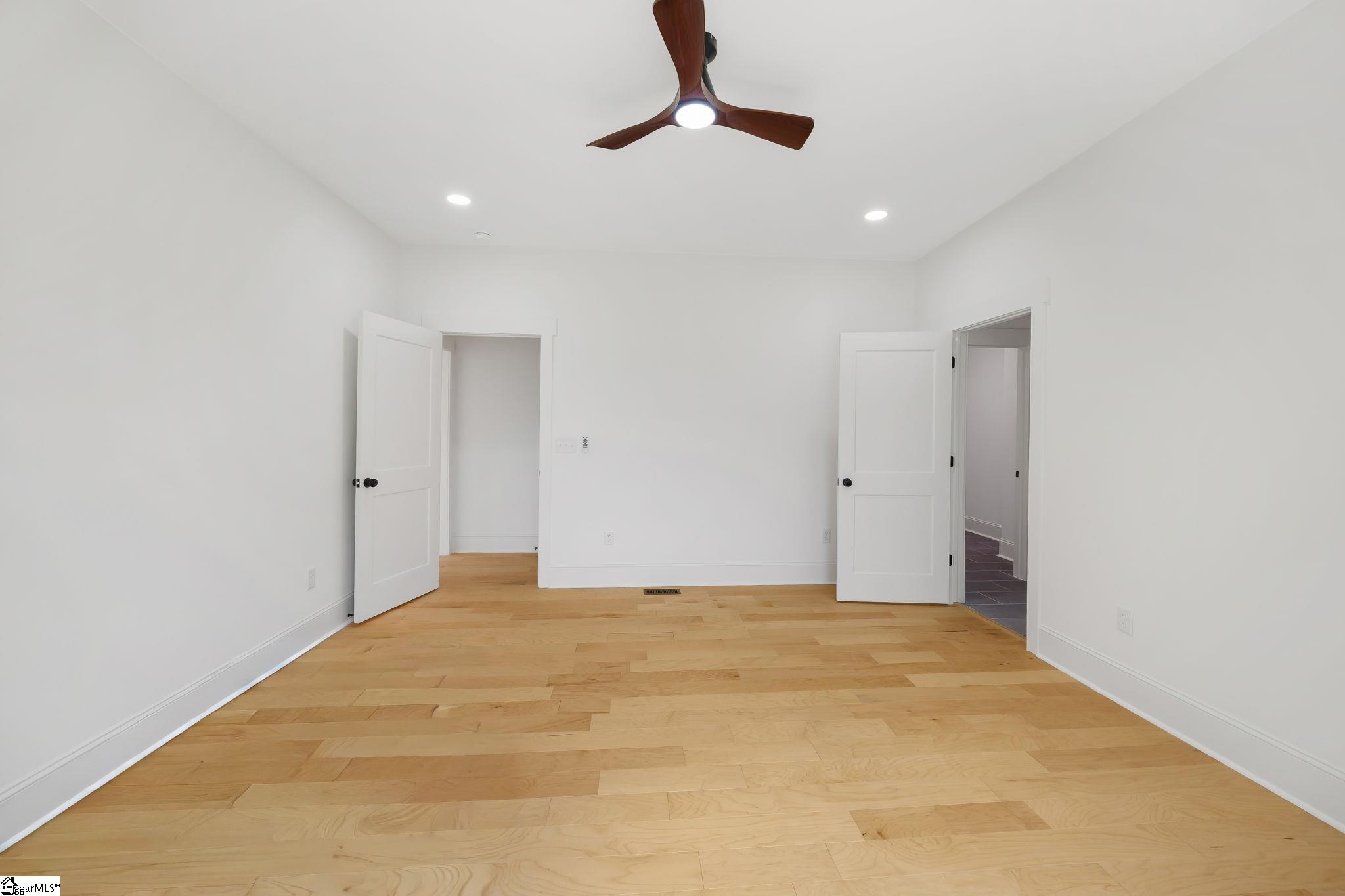 917 2nd Avenue Property Photo 14