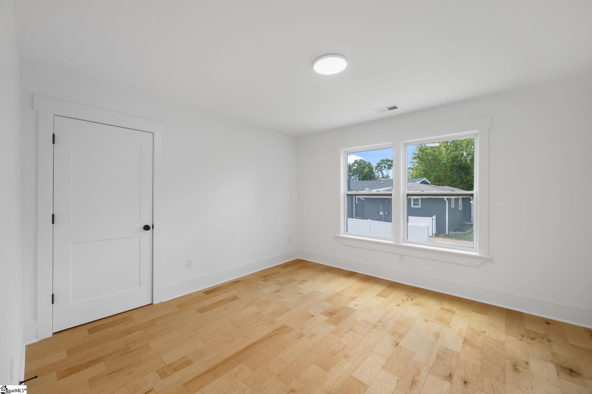 917 2nd Avenue Property Photo 19