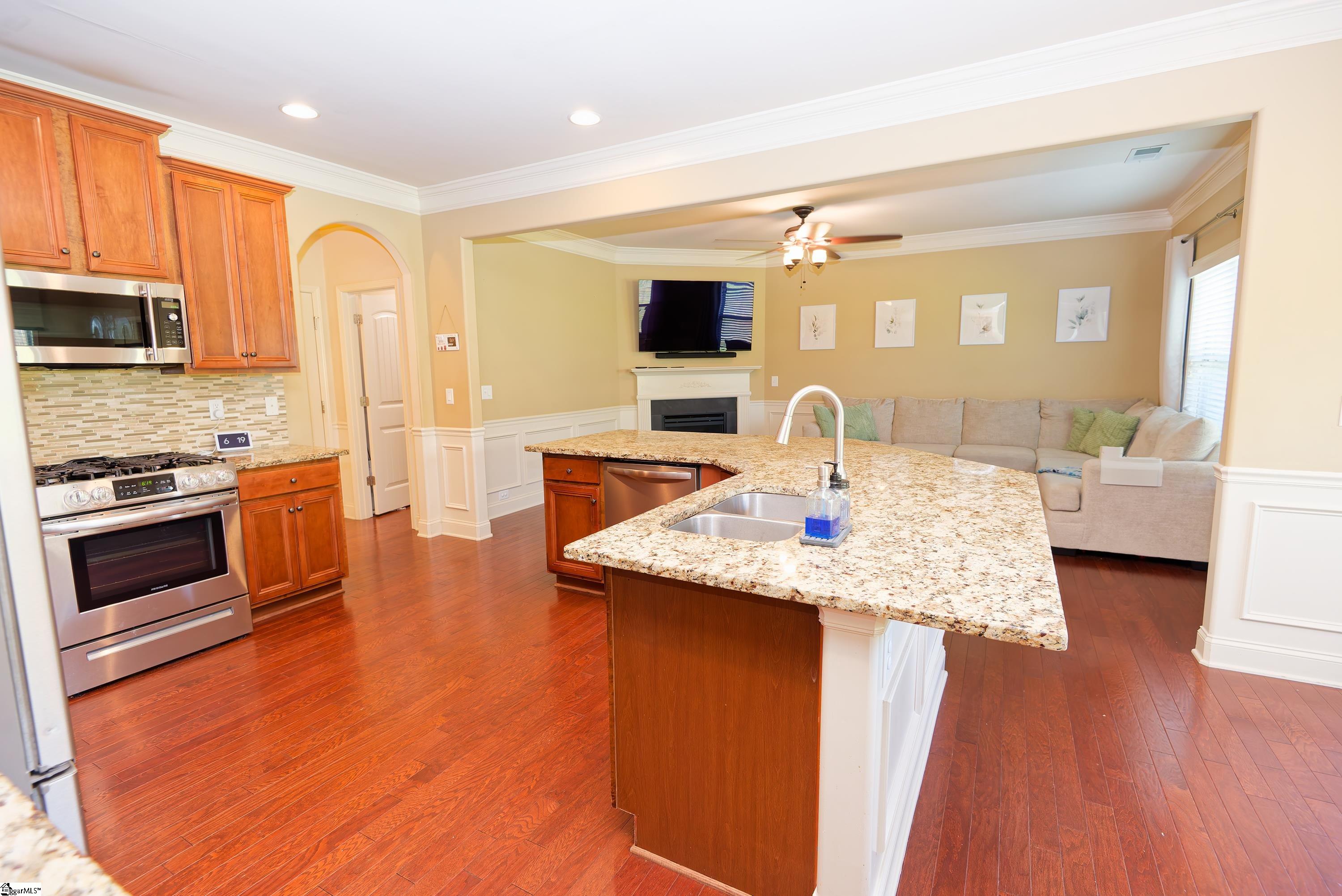 10 Sheldrake Place Property Photo 15