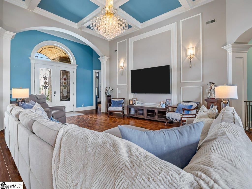 504 World Tour Drive Property Photo 7
