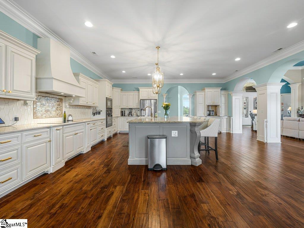 504 World Tour Drive Property Photo 14