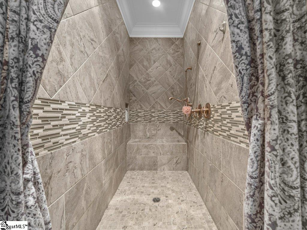 504 World Tour Drive Property Photo 35