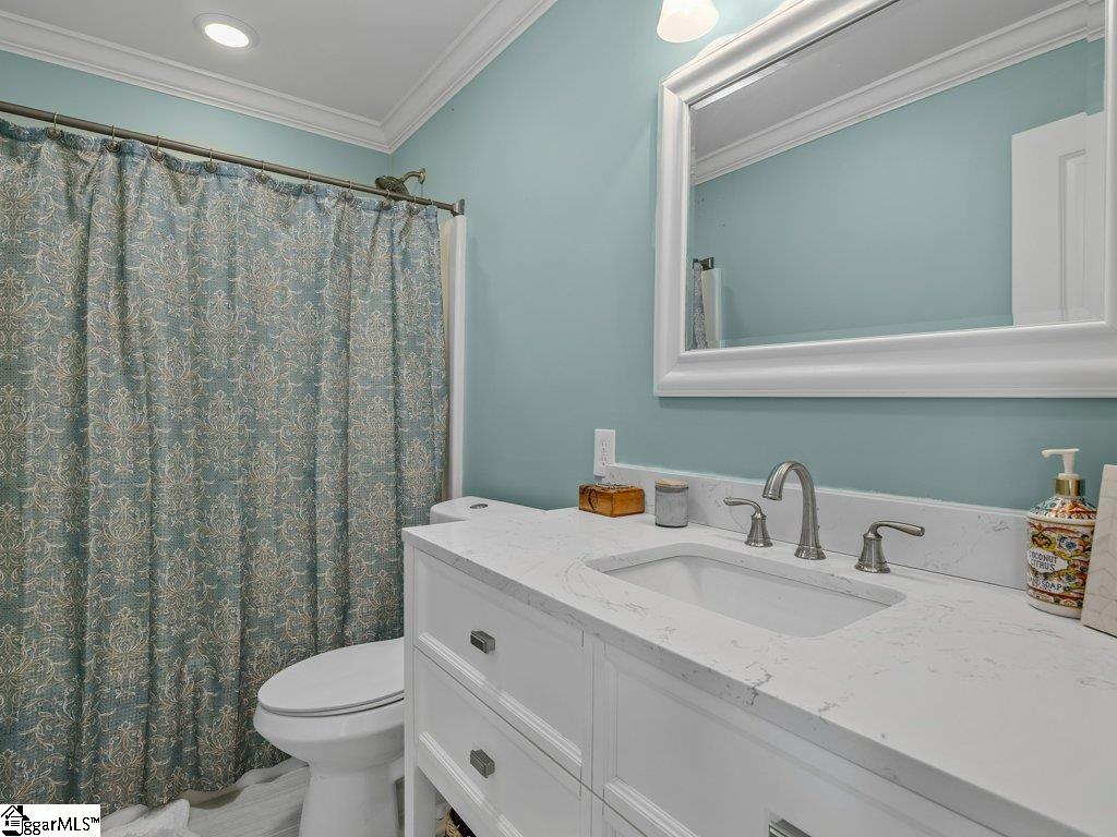 504 World Tour Drive Property Photo 44
