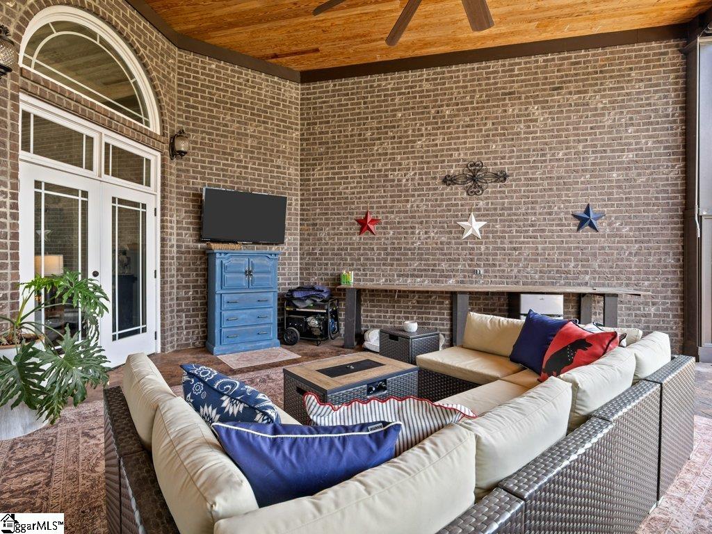 504 World Tour Drive Property Photo 46