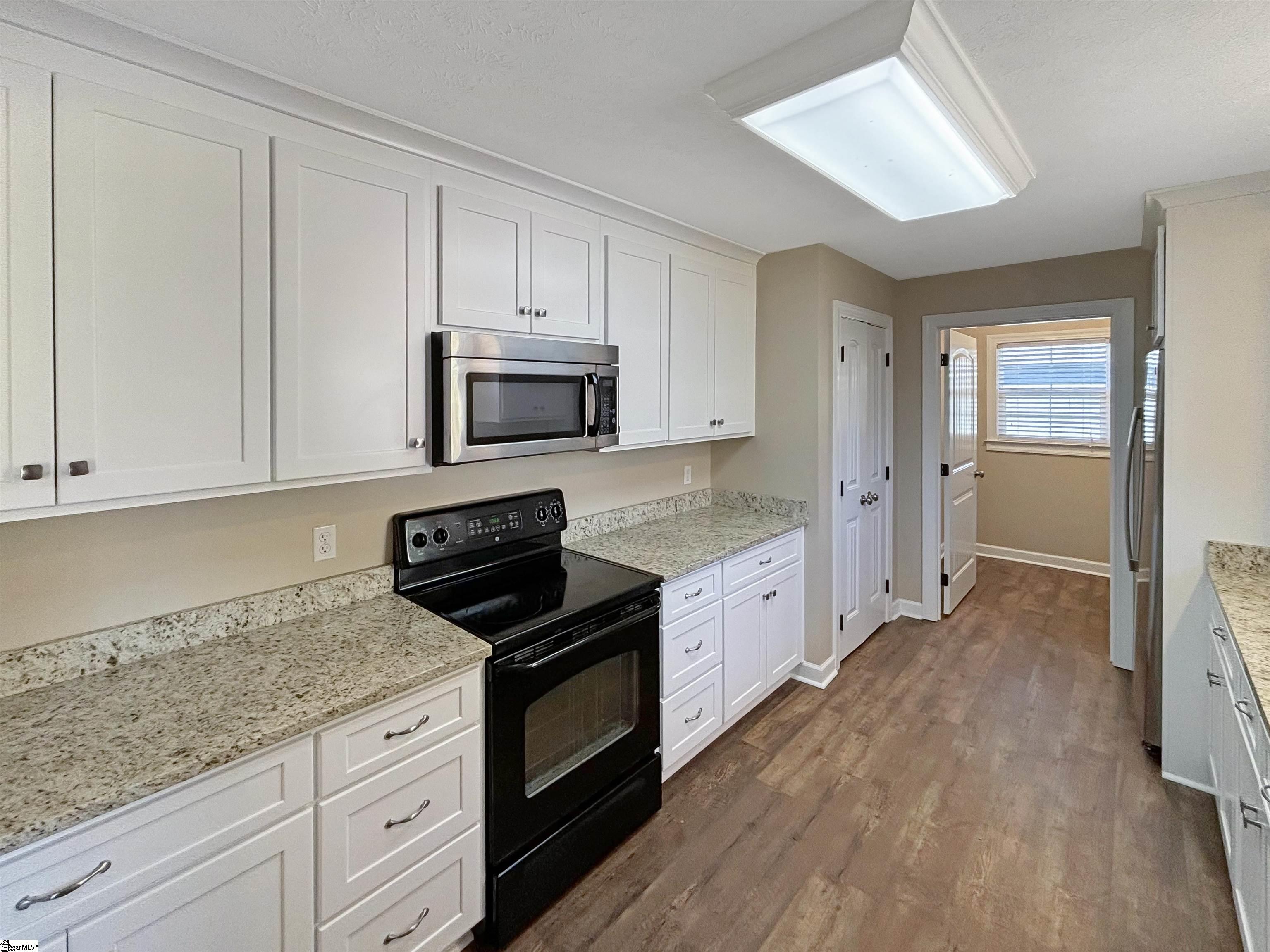 1597527 Property Photo 8