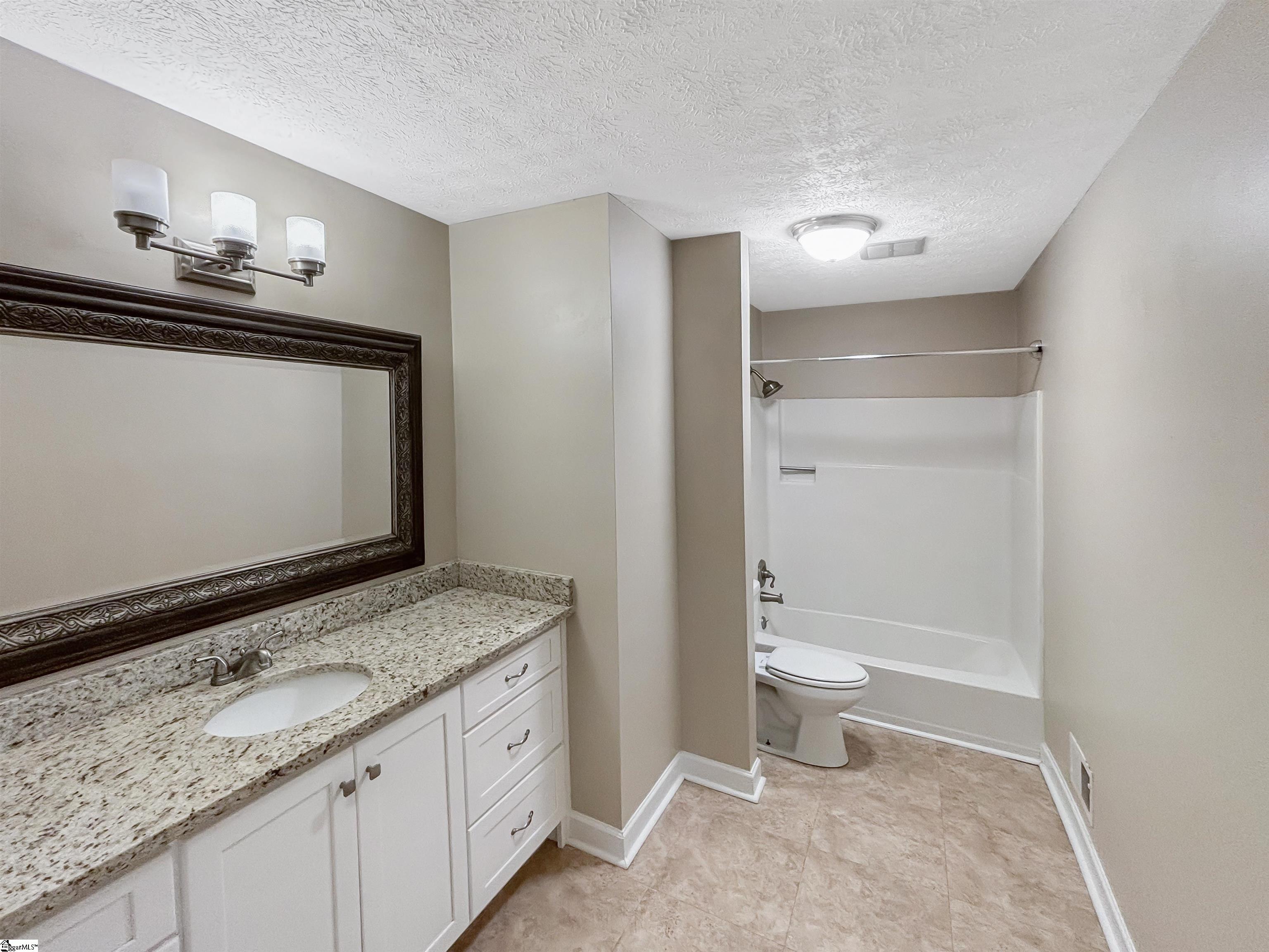 1597527 Property Photo 18