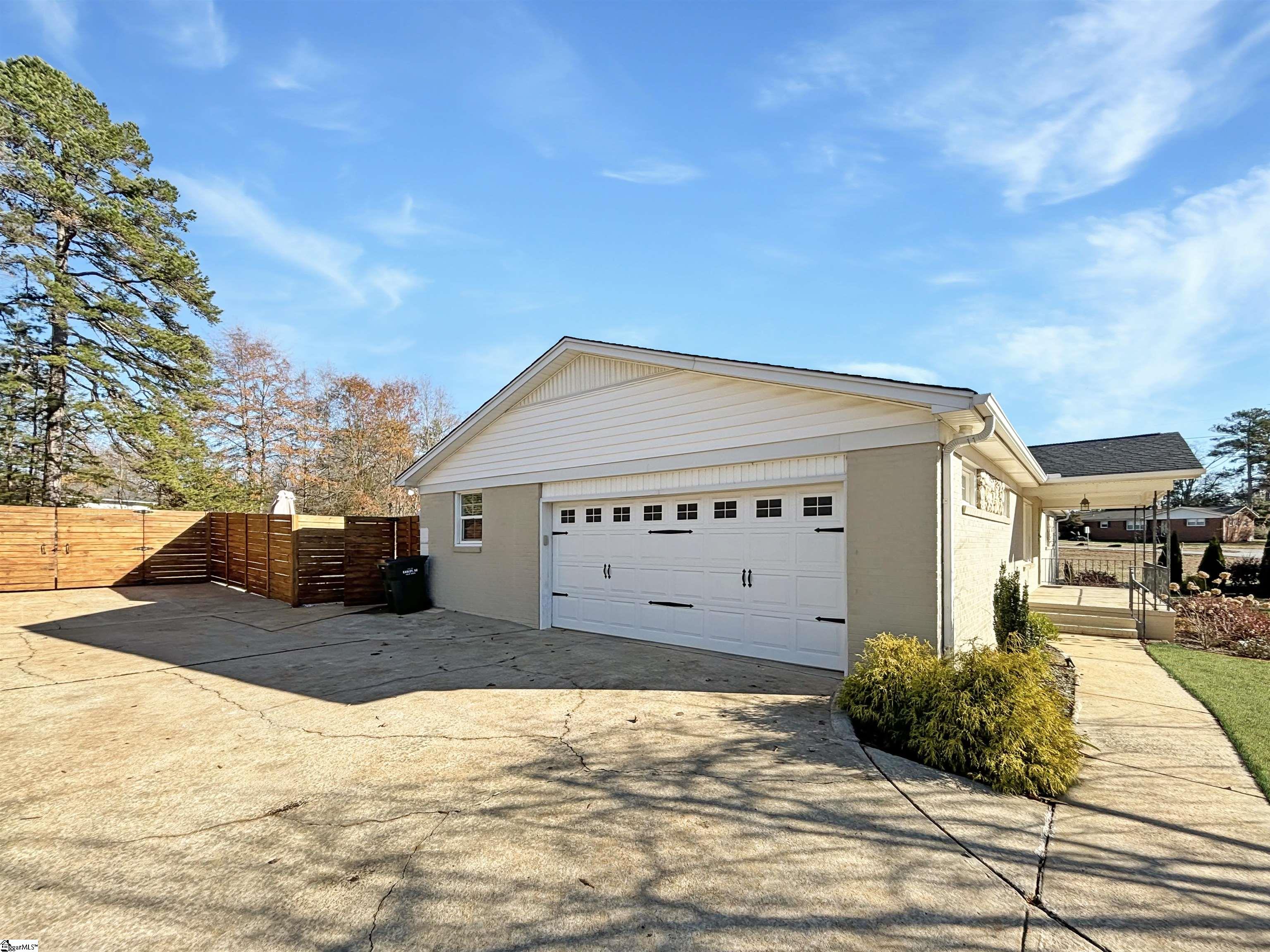 1597527 Property Photo 22