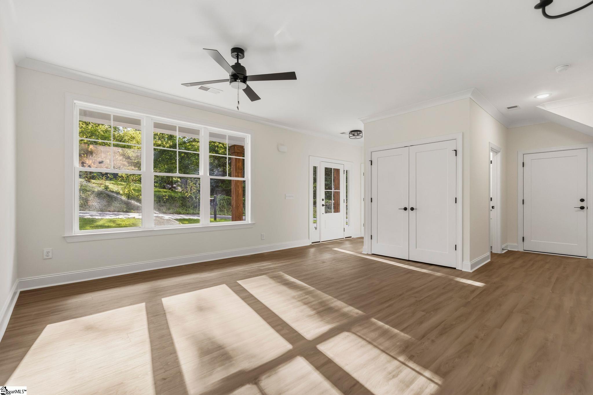 10 N Azalea Street Property Photo 15