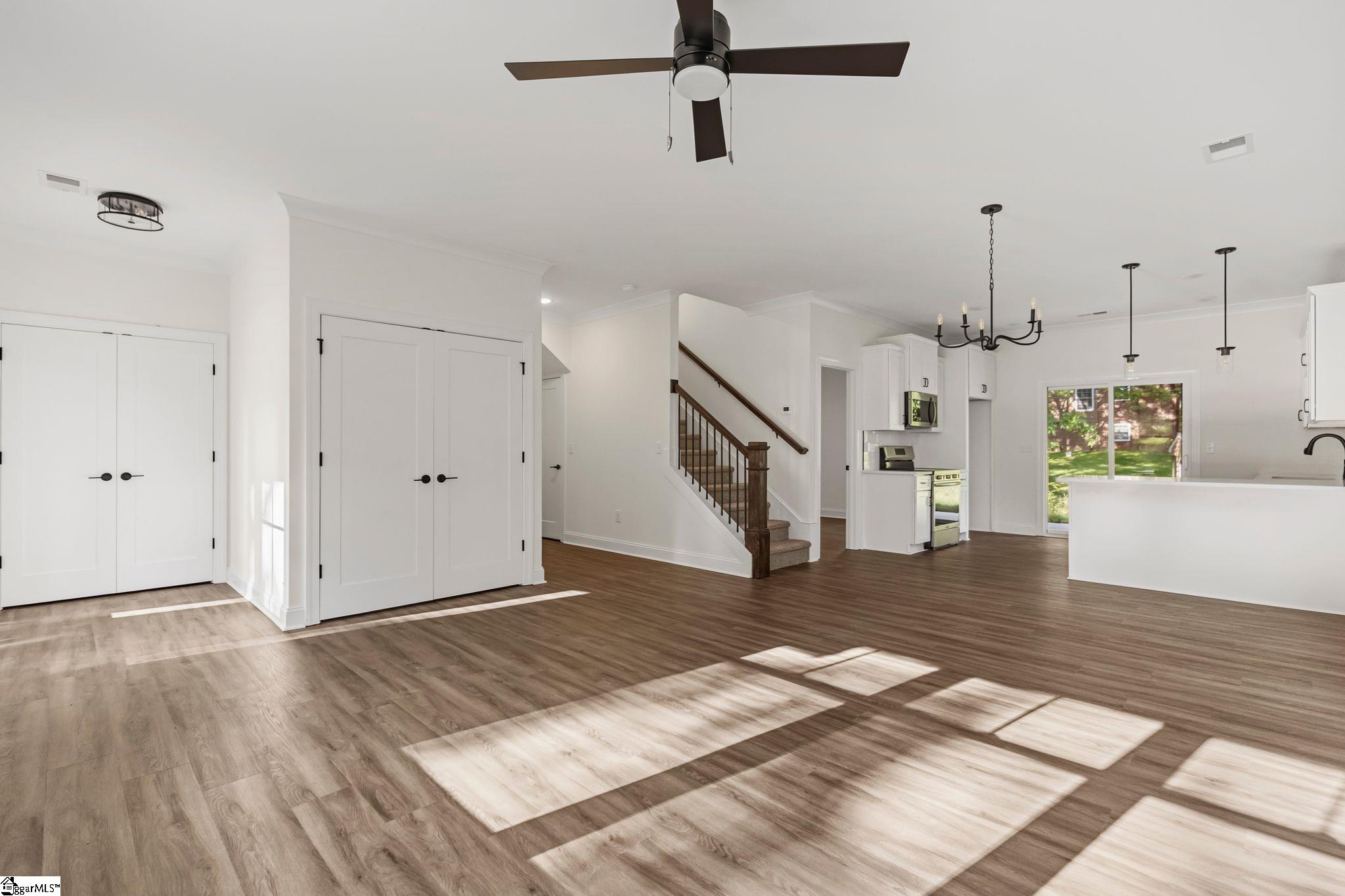 10 N Azalea Street Property Photo 16