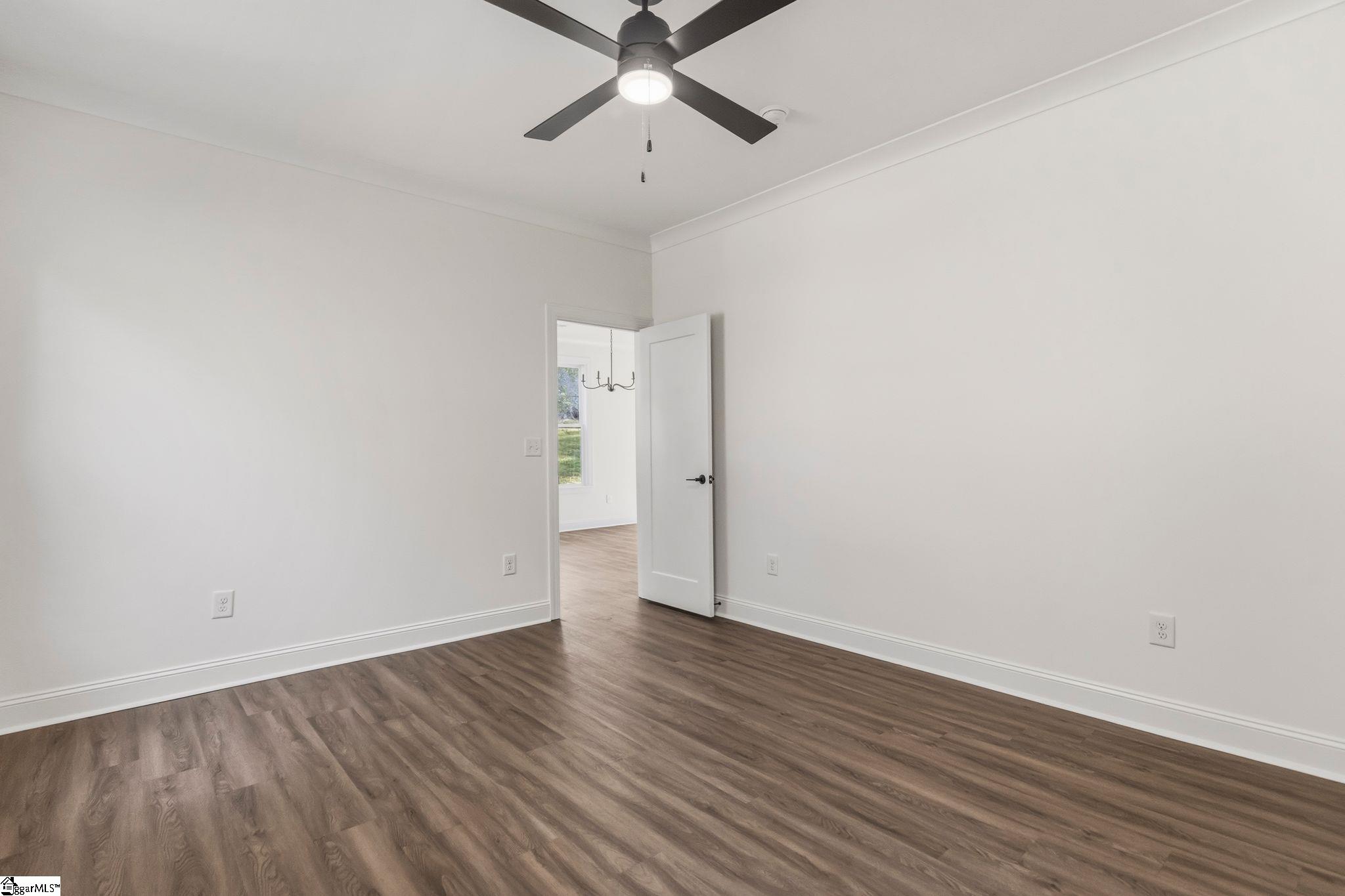 10 N Azalea Street Property Photo 23