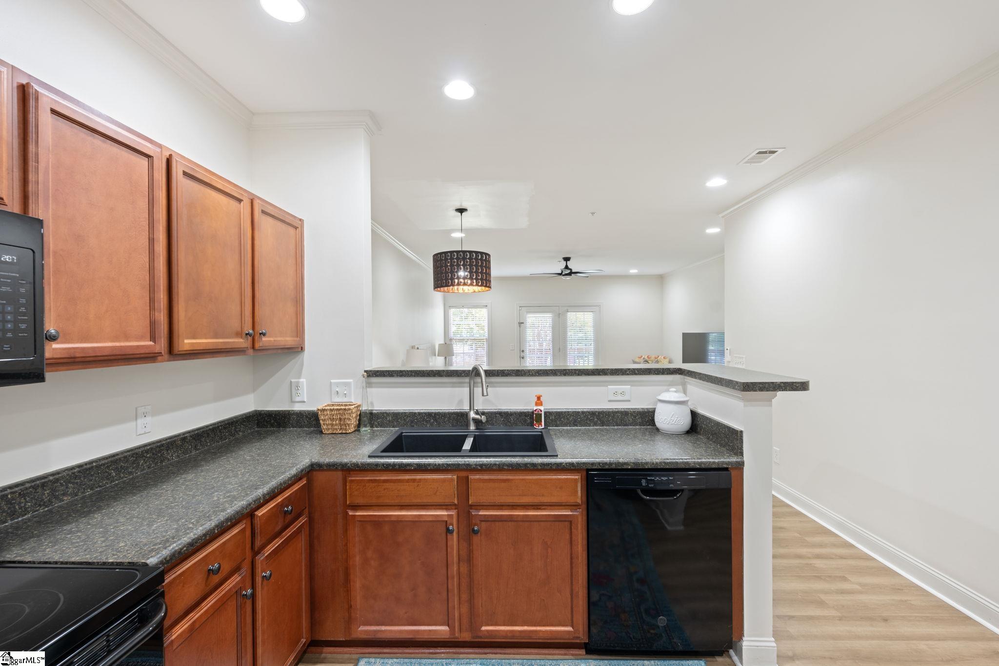 348 Easterlin Way Property Photo 6